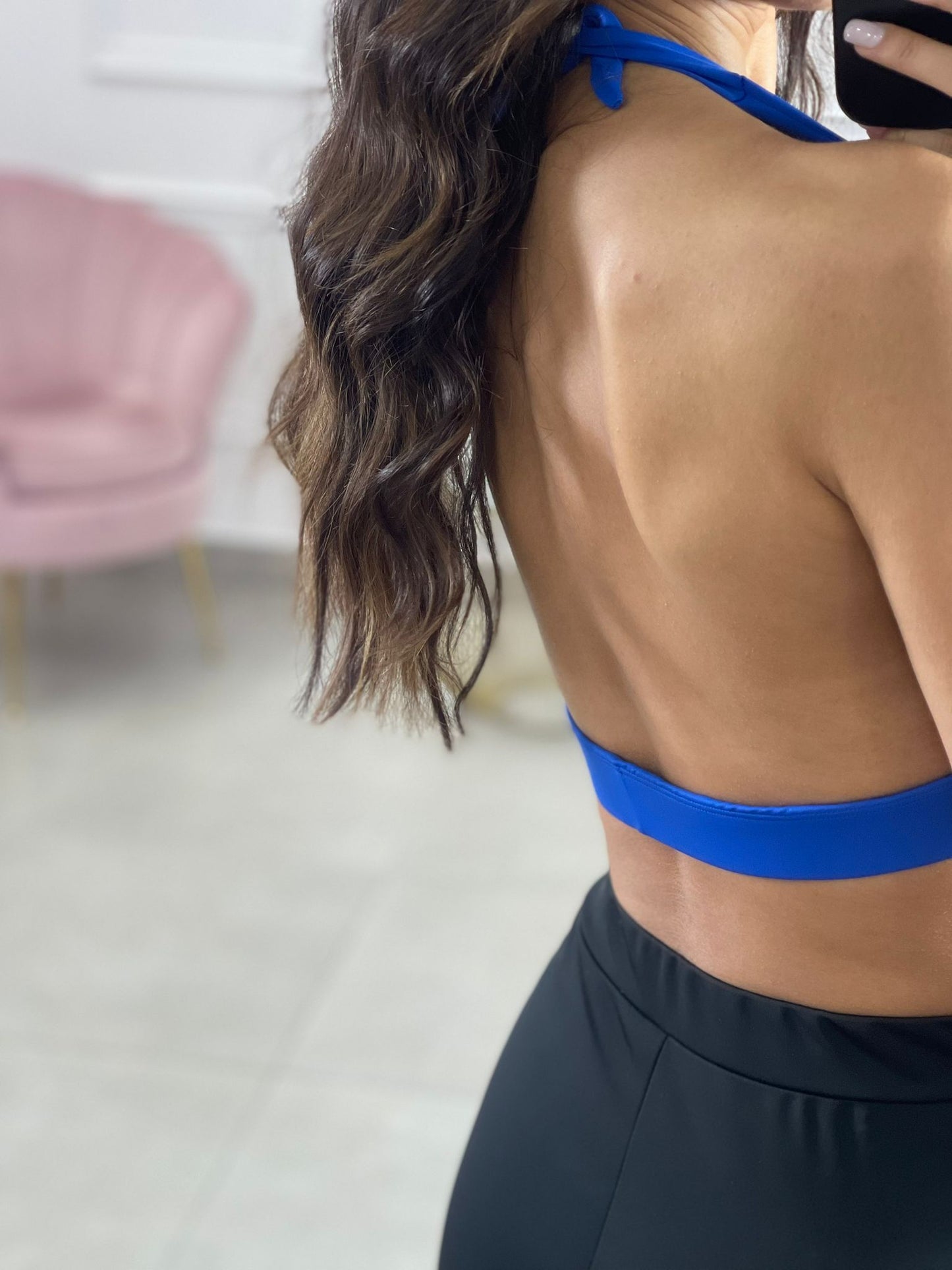 TOP CON ALLACCIO COLLO 16587