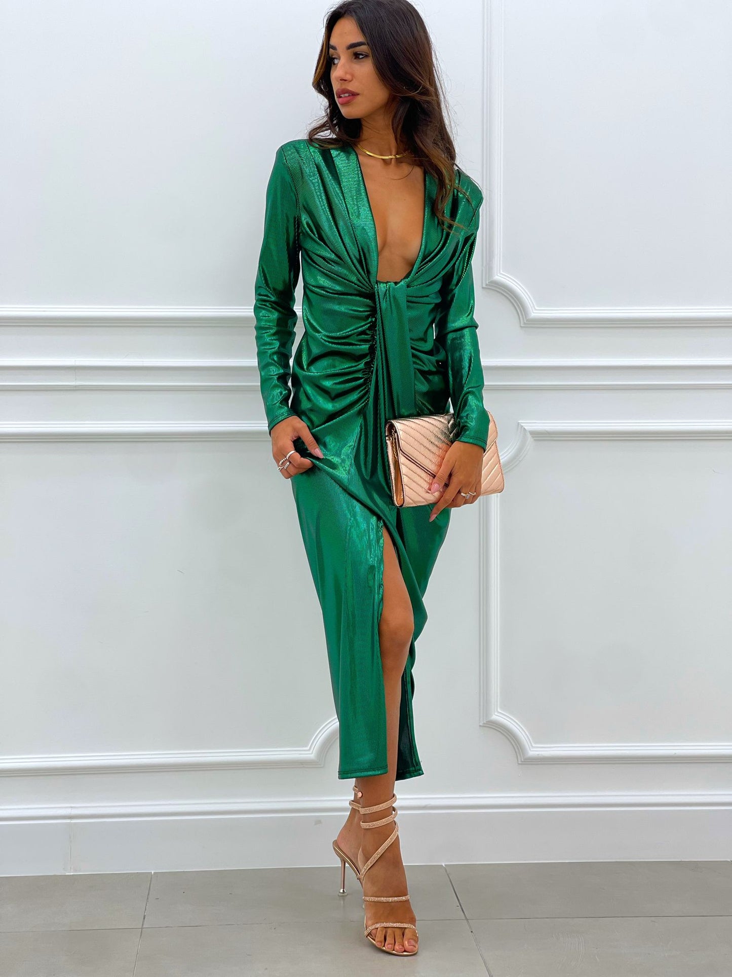 VESTITO EFFETTO METALLIZZATO SCOLLATURA PROFONDA