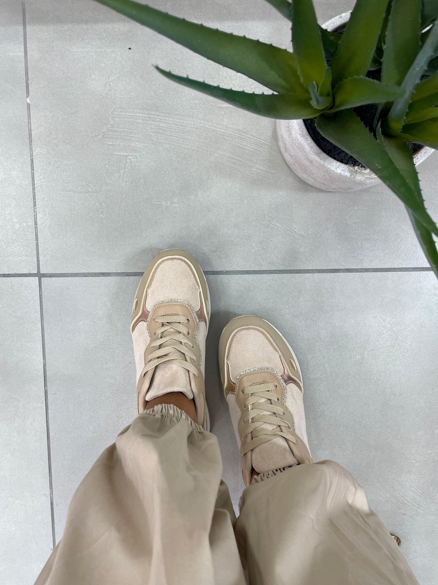 SNEAKERS ECOPELLE E CAMOSCIO