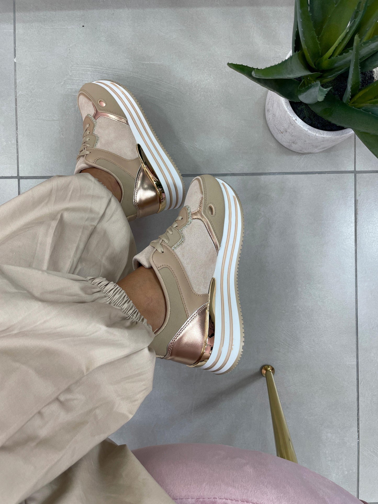 SNEAKERS ECOPELLE E CAMOSCIO