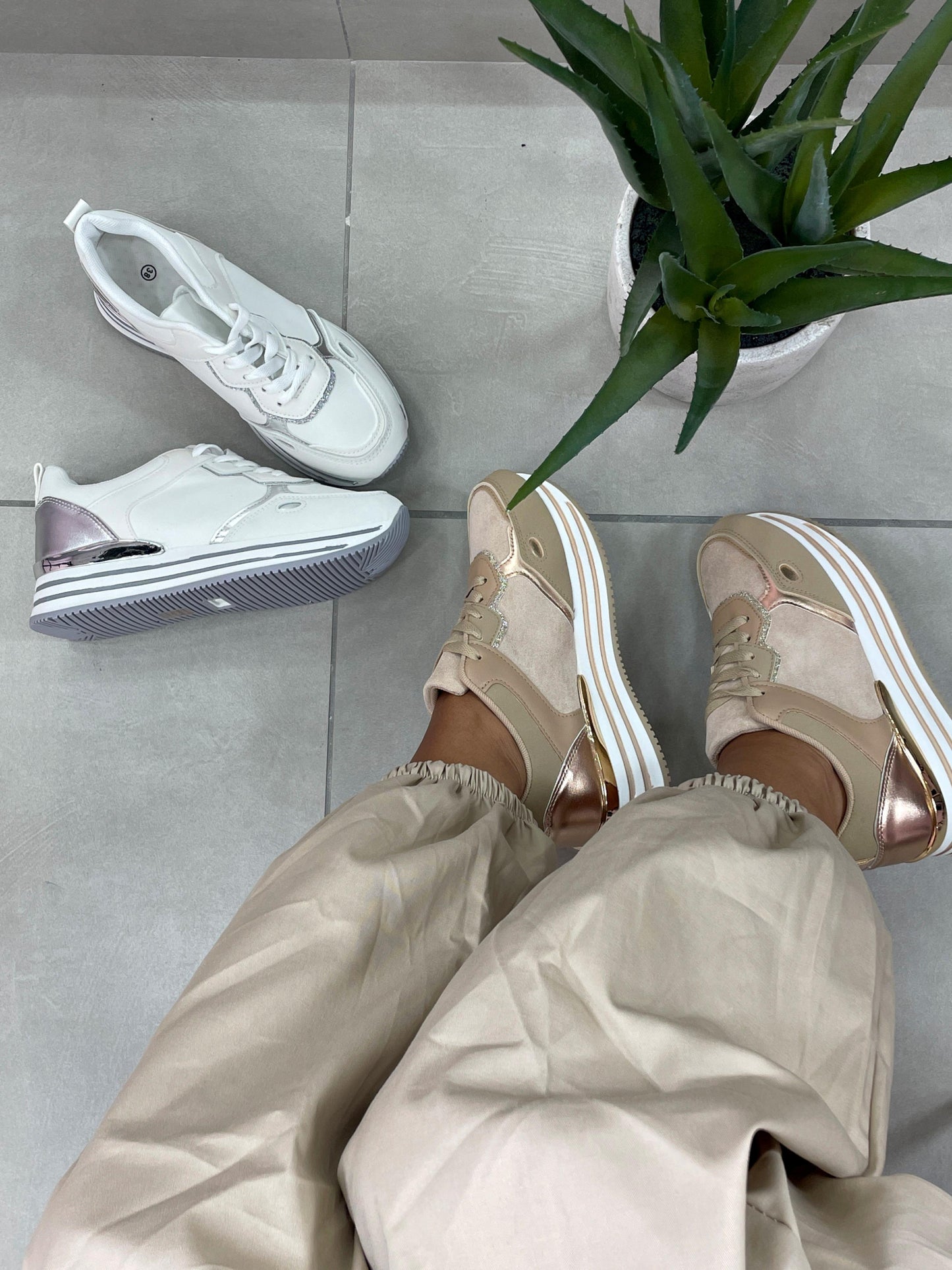 SNEAKERS ECOPELLE E CAMOSCIO
