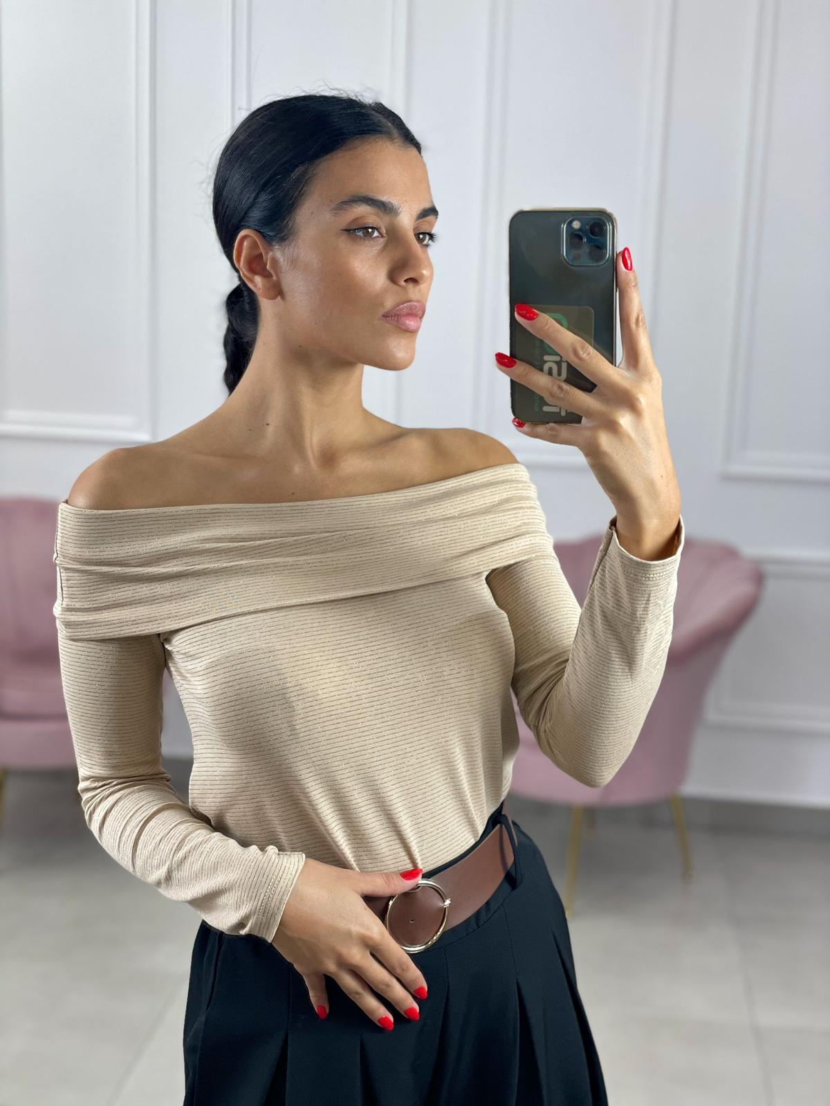 MAGLIA SCOLLO BARCA CON INSERTI IN LUREX