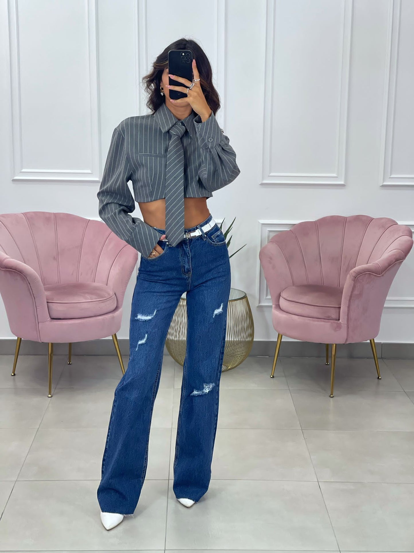 CAMICIA CROP GESSATA CON CRAVATTA
