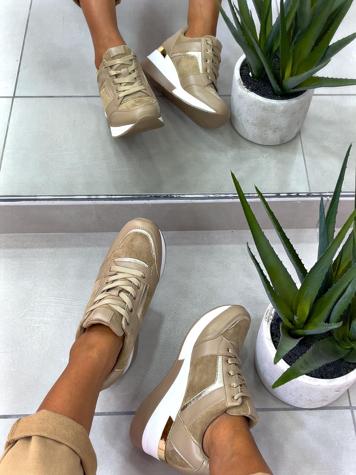 SNEAKERS ECOPELLE E CAMOSCIO CON SUOLA ALTA
