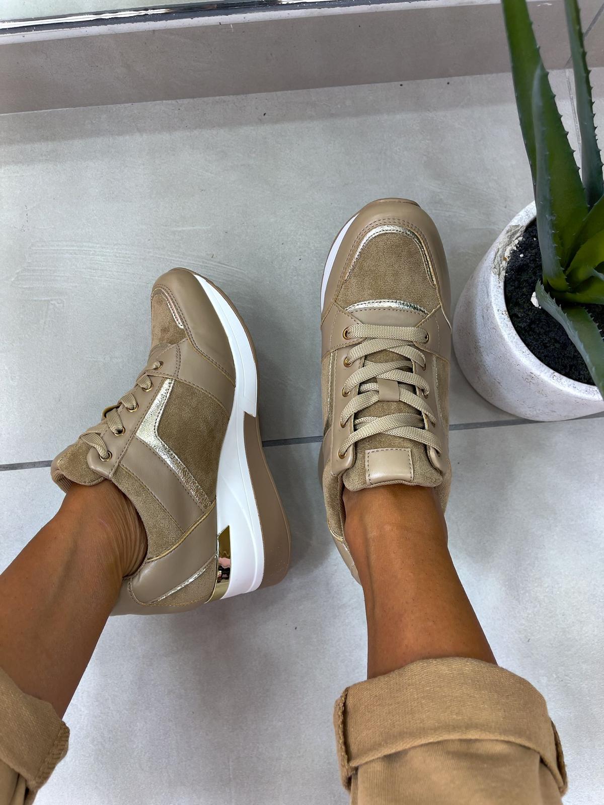 SNEAKERS ECOPELLE E CAMOSCIO CON SUOLA ALTA