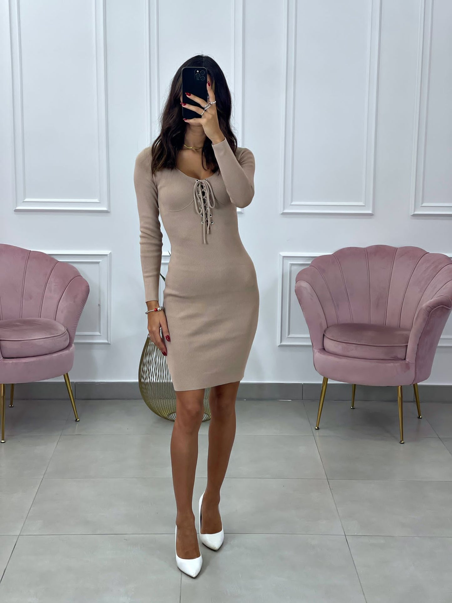 VESTITO TUBINO CON STRINGHE E OCCHIELLI STRASS