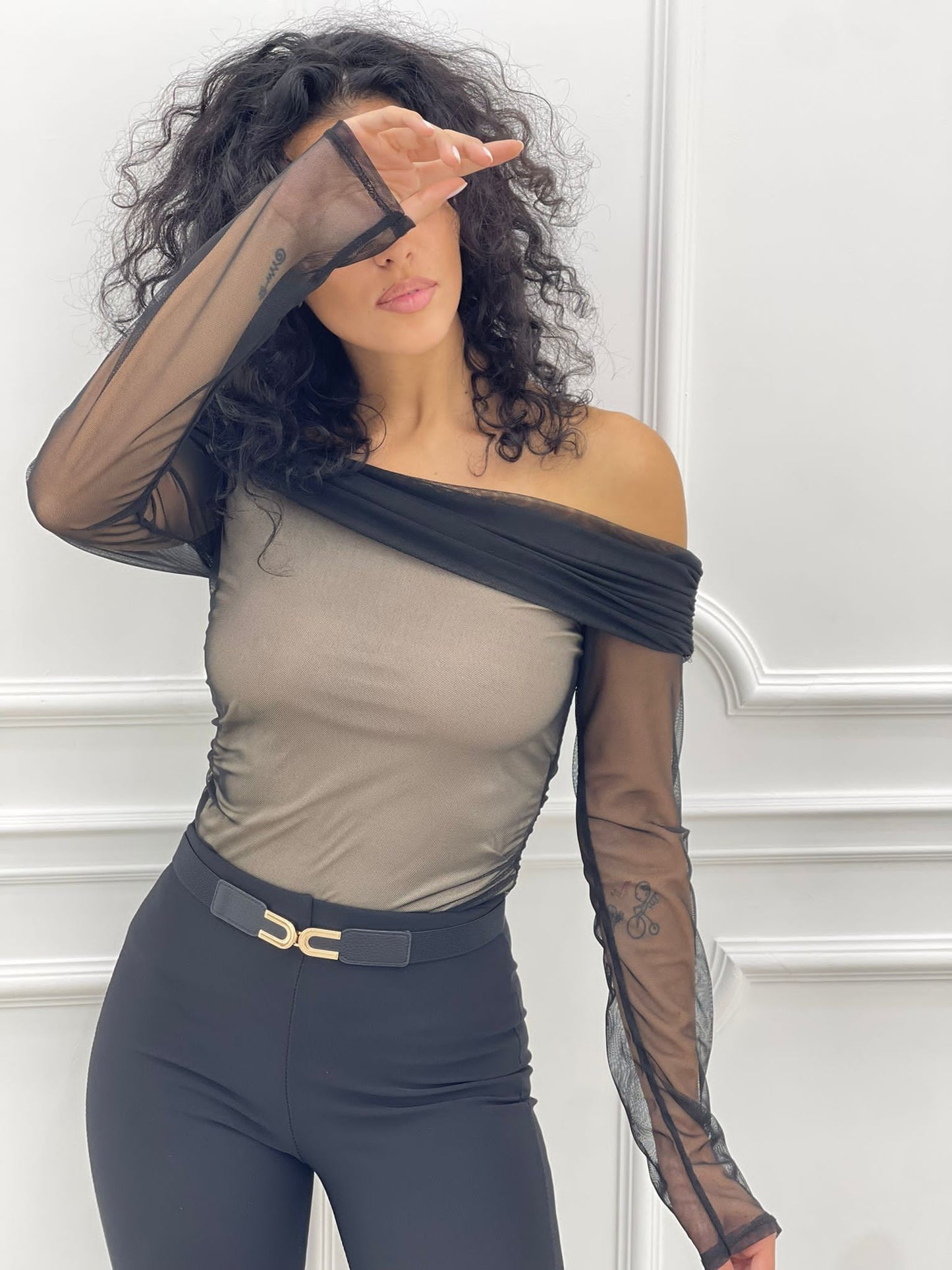 MAGLIA TULLE SCOLLO BARCA