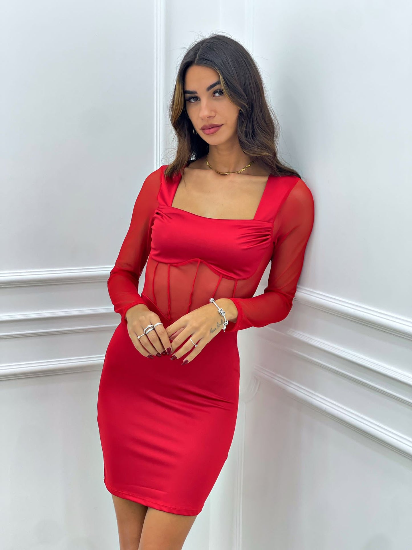 VESTITINO RASO E MANICHE TULLE