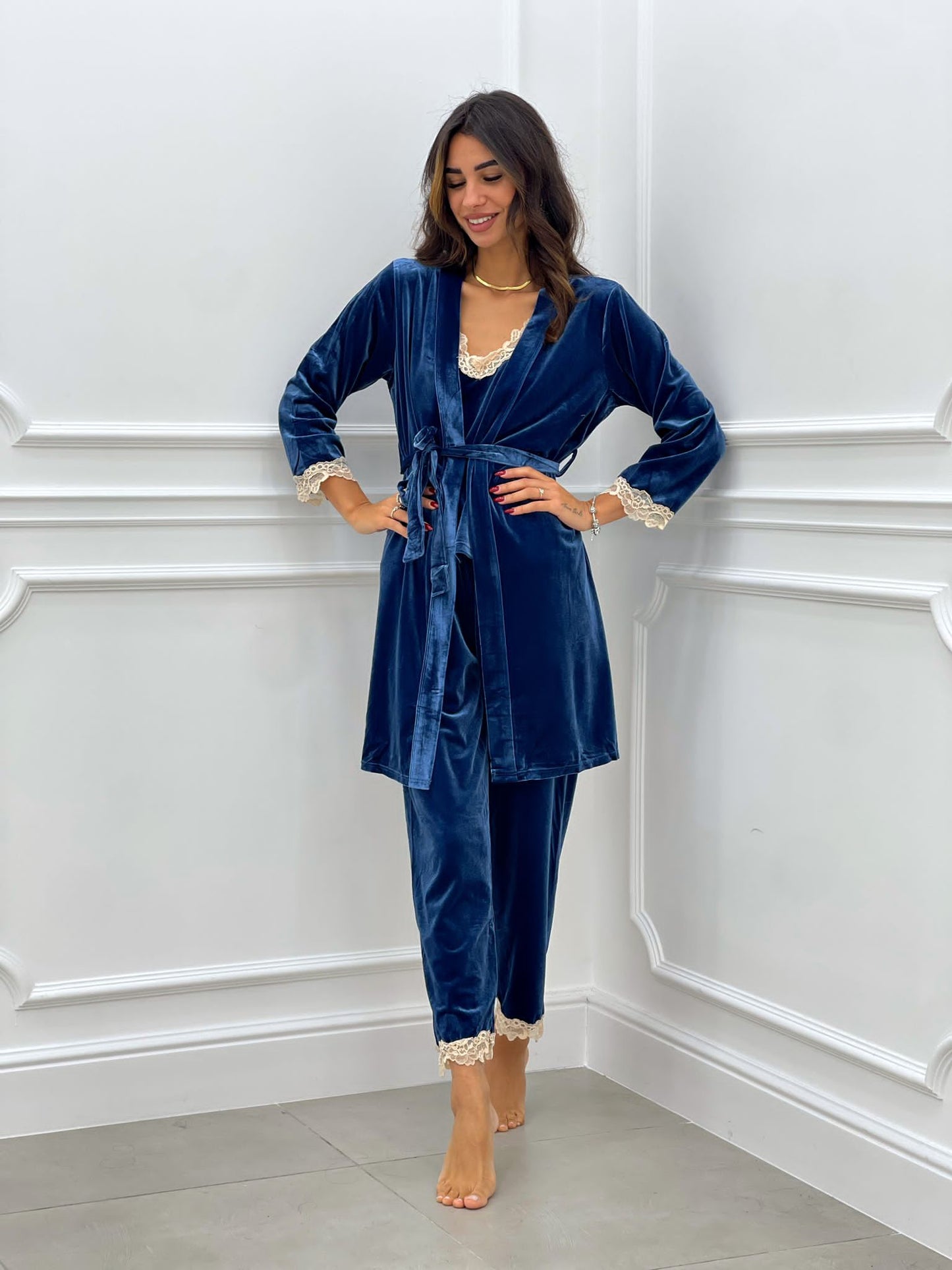 SET PIGIAMA 4 PEZZI IN CINIGLIA E PIZZO BLU
