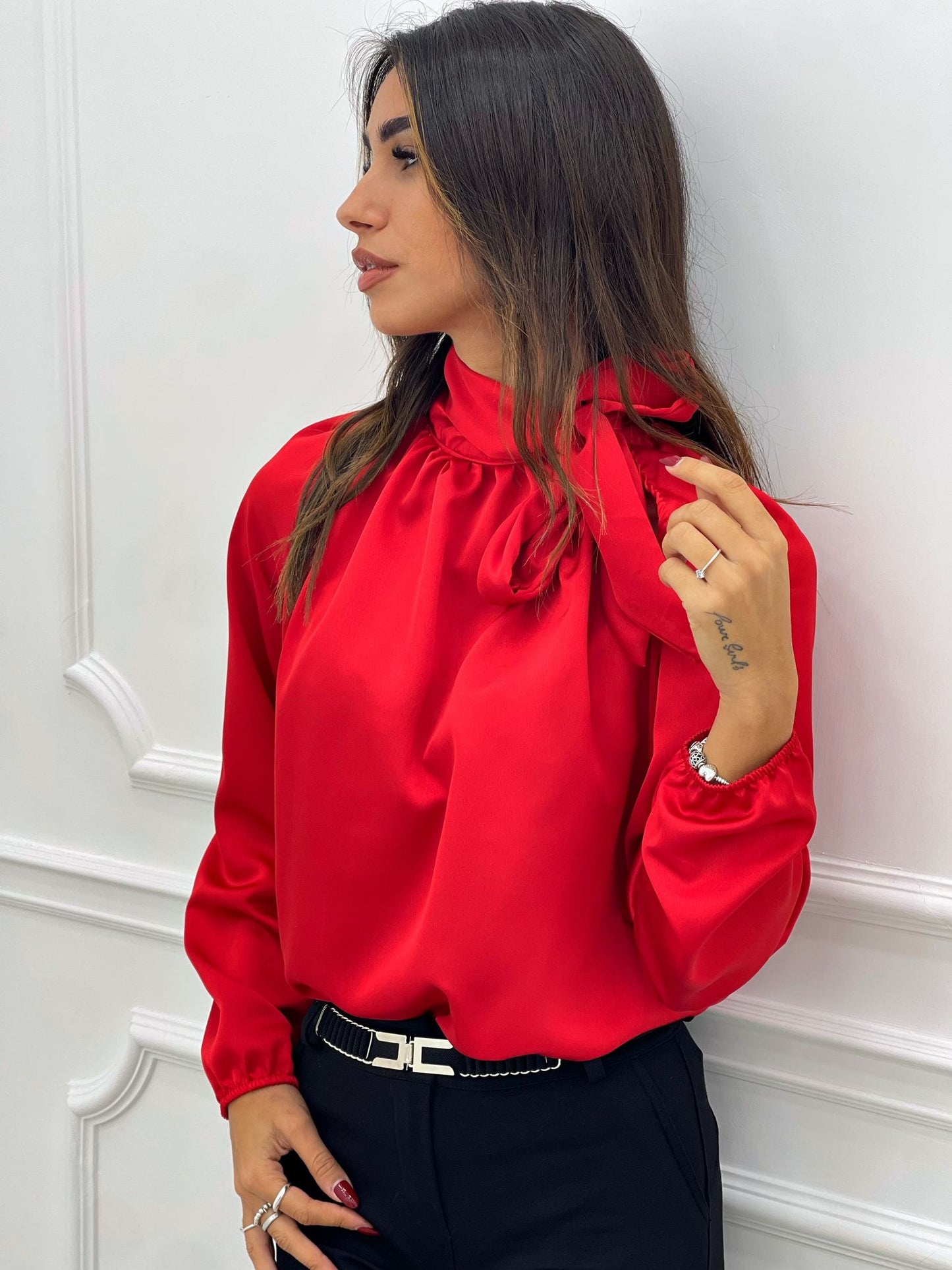 BLUSA IN RASO CON FIOCCO