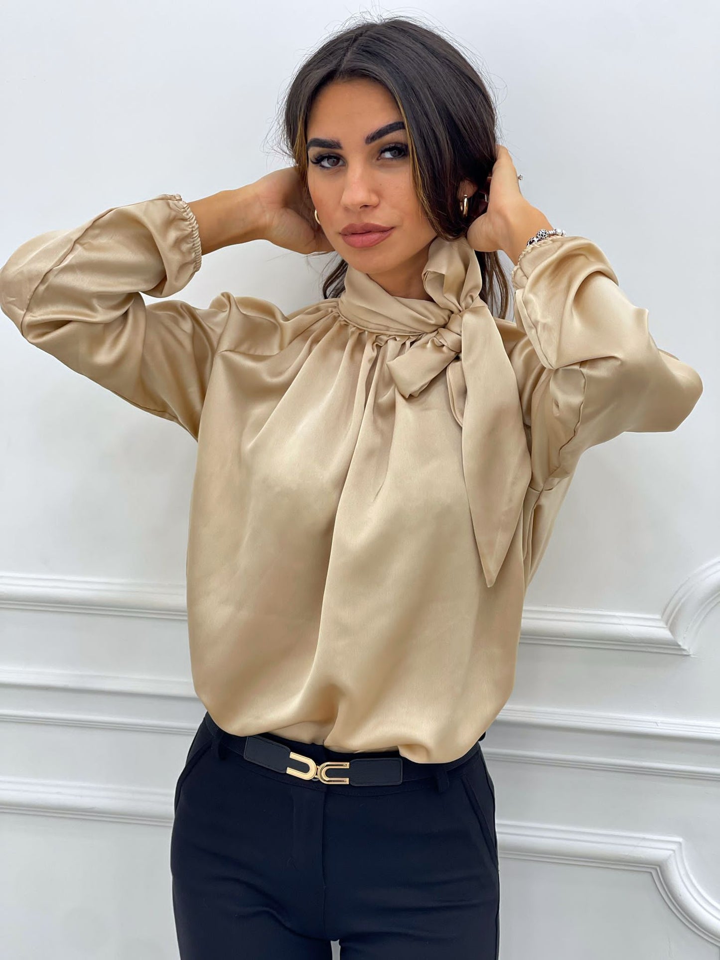 BLUSA IN RASO CON FIOCCO