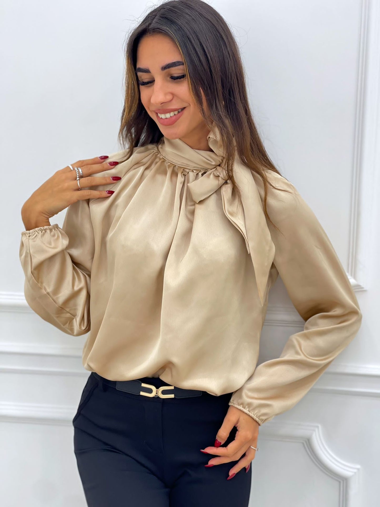 BLUSA IN RASO CON FIOCCO