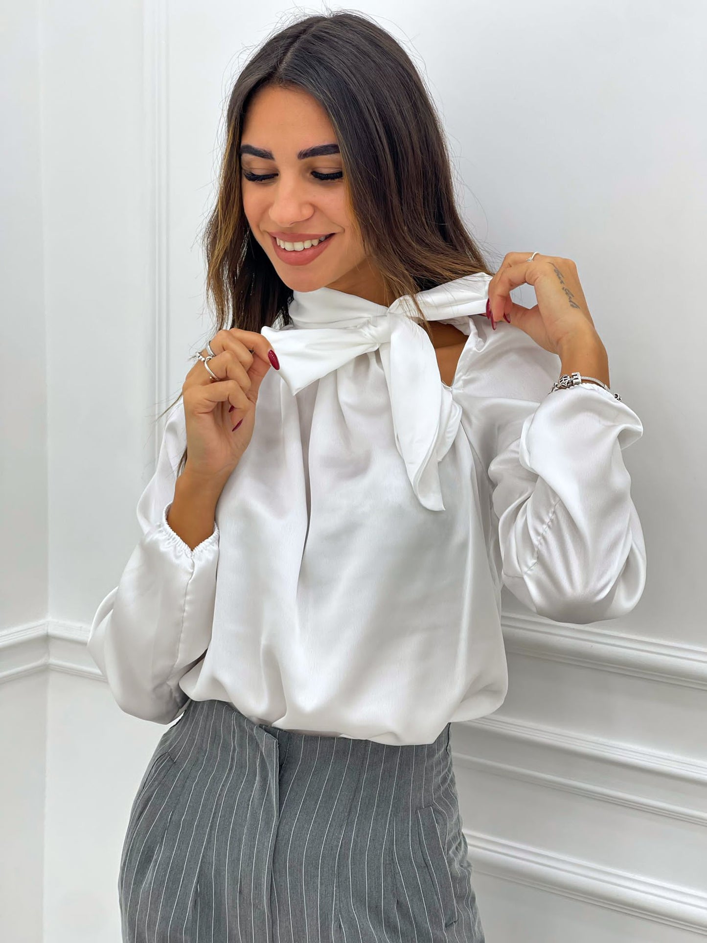 BLUSA IN RASO CON FIOCCO