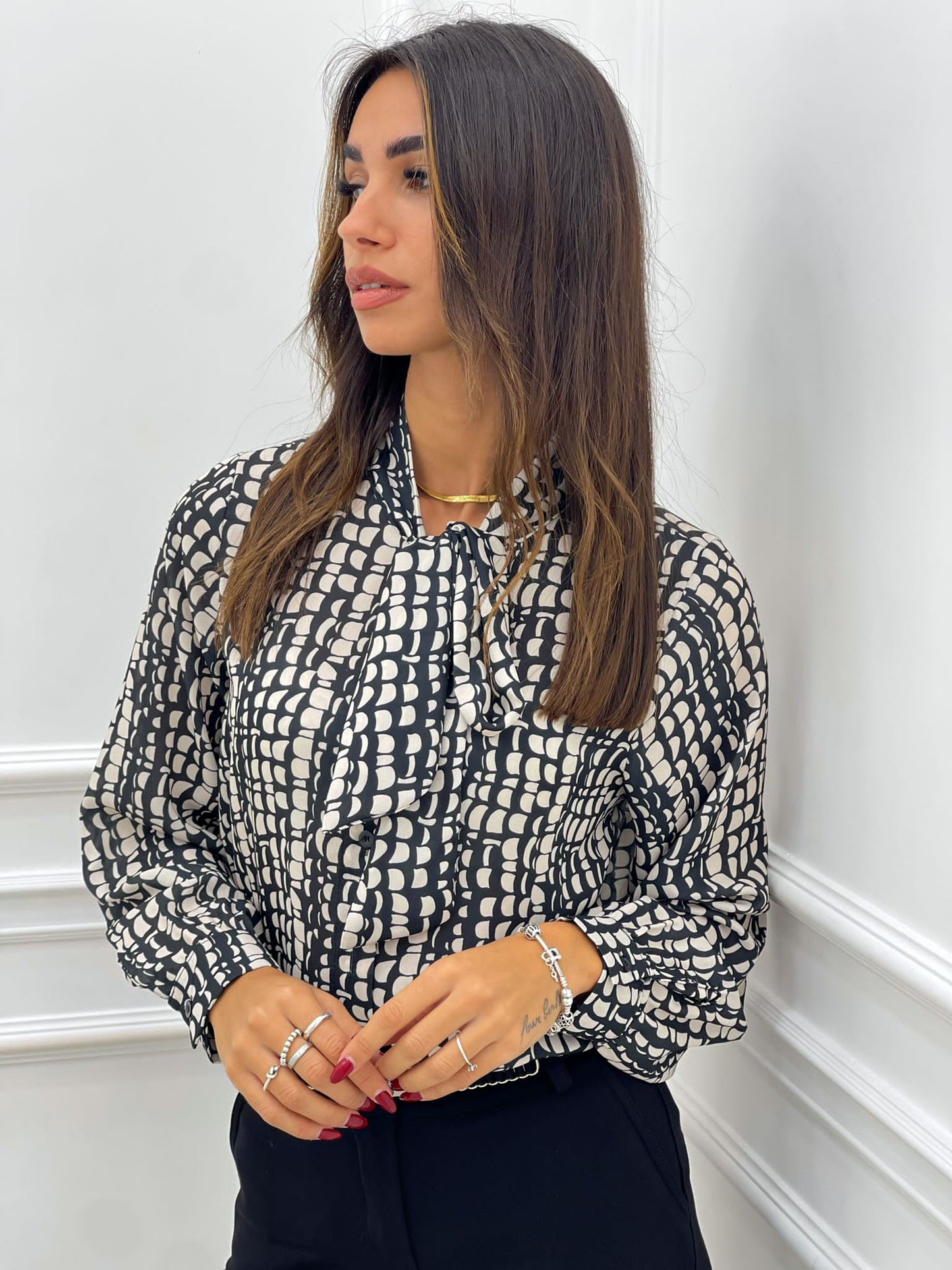 CAMICIA FANTASIA CON FIOCCO