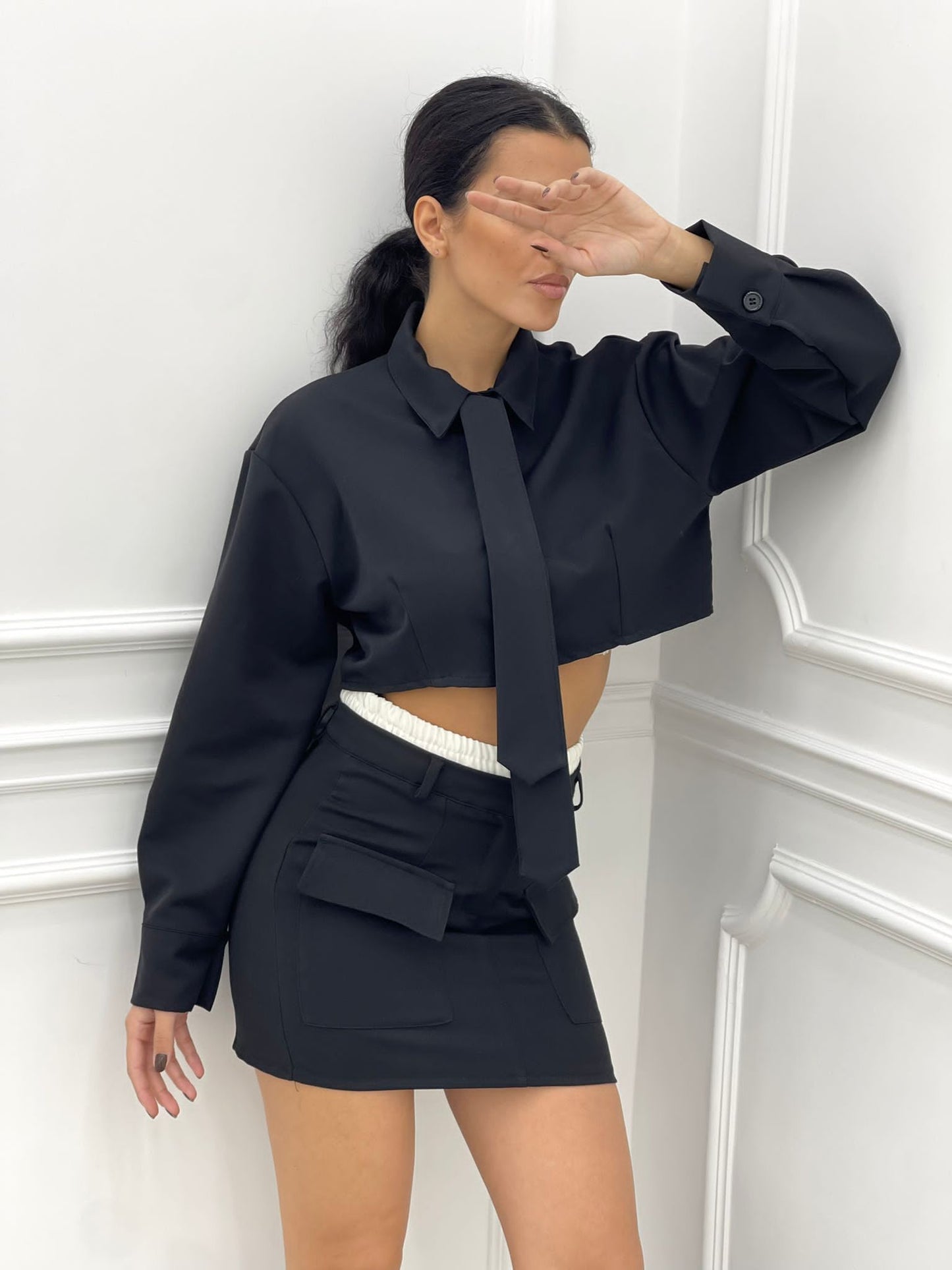 COMPLETO CAMICIA CON CRAVATTA E GONNA