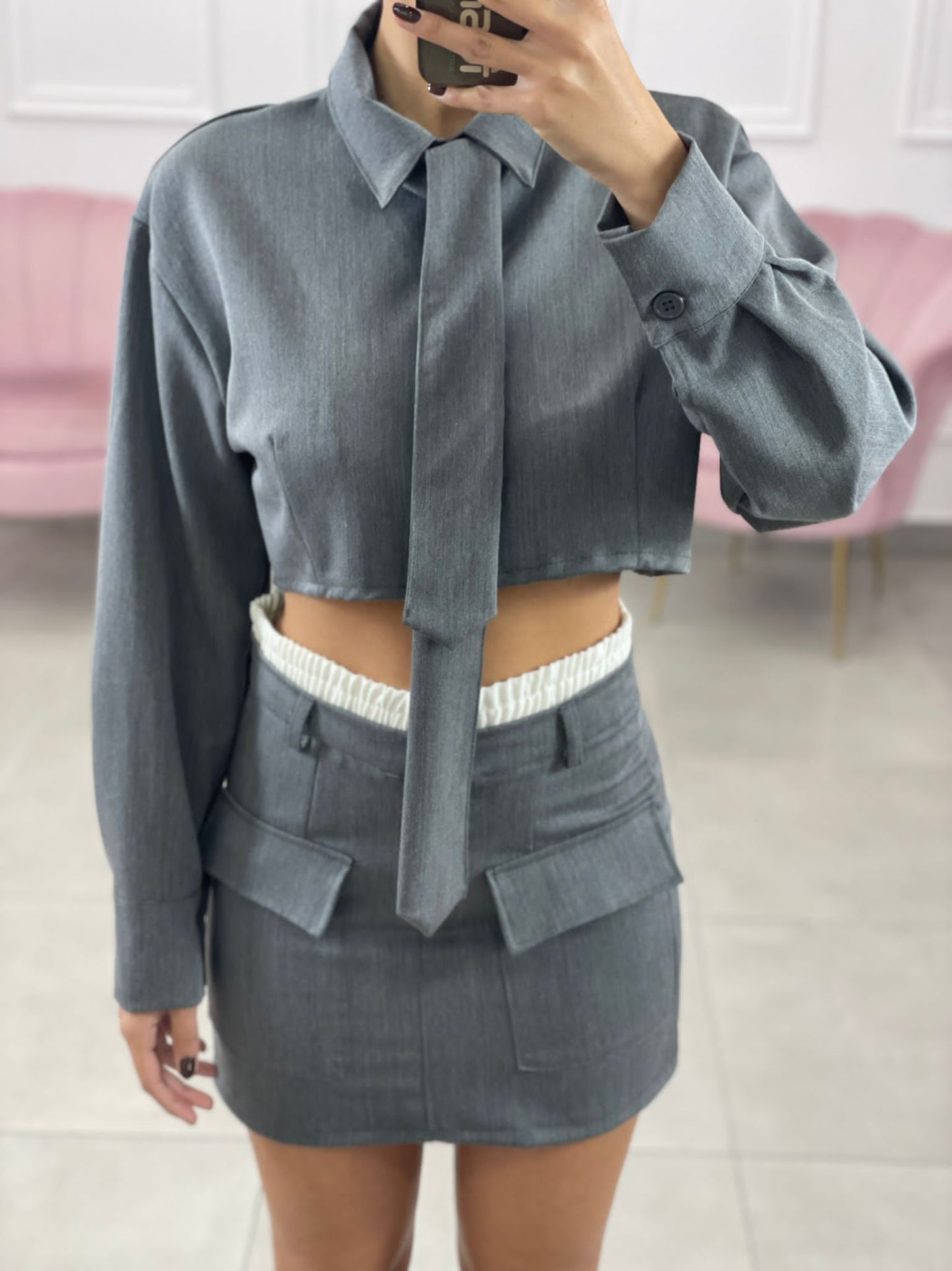 COMPLETO CAMICIA CON CRAVATTA E GONNA