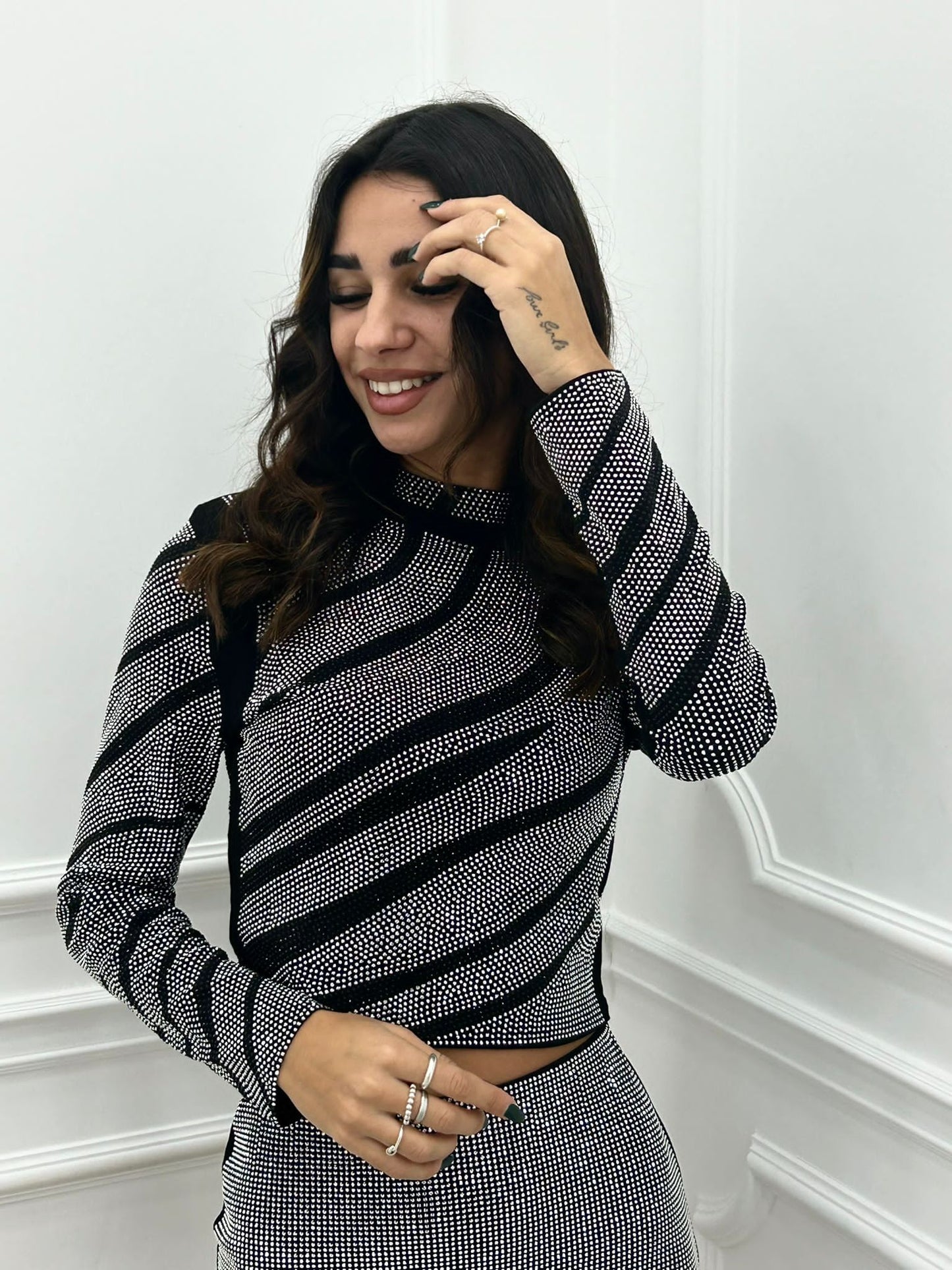 MAGLIA CROP MEZZOCOLLO CON STRASS