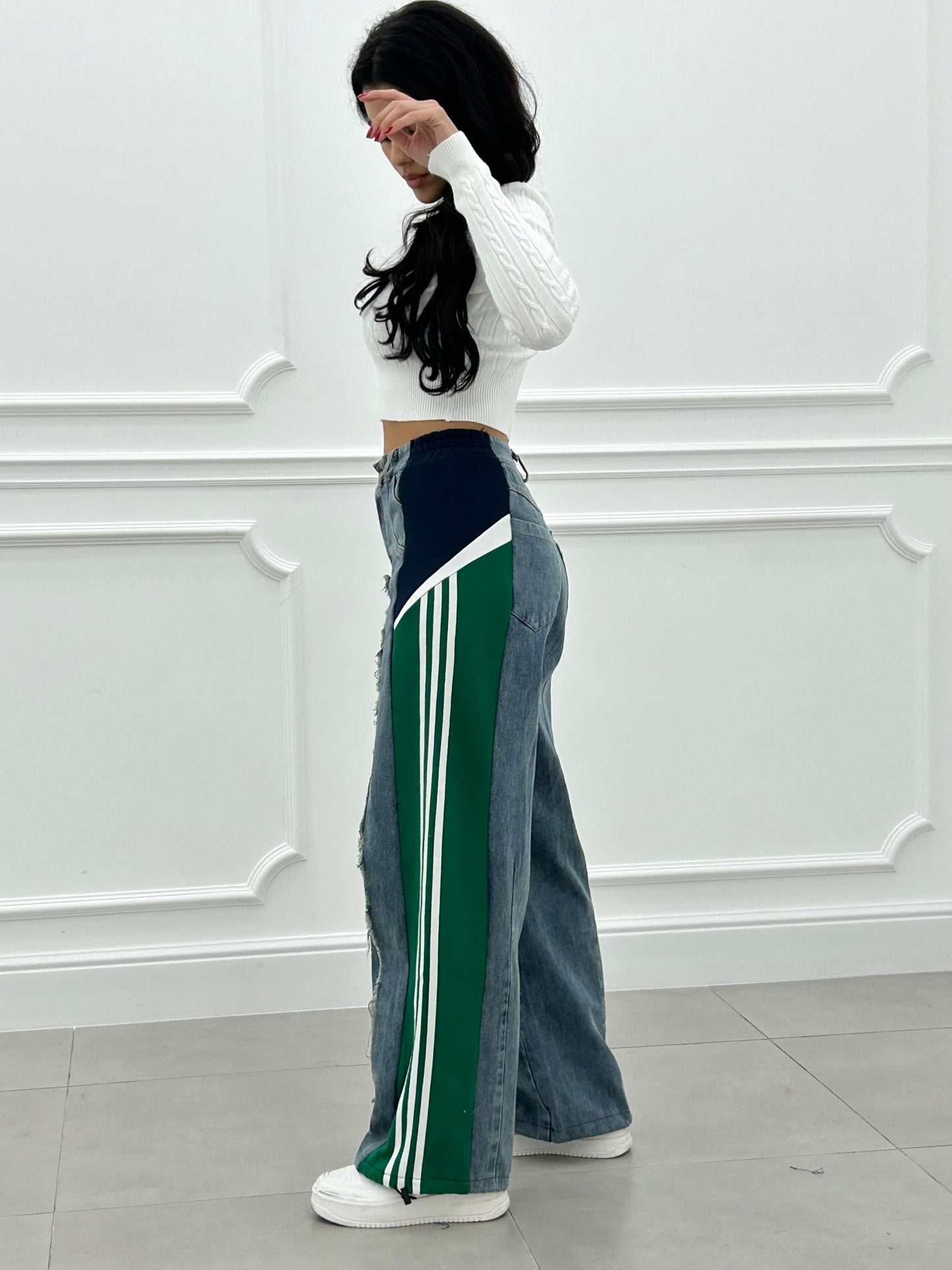 JEANS CON PROFILI IN TUTA