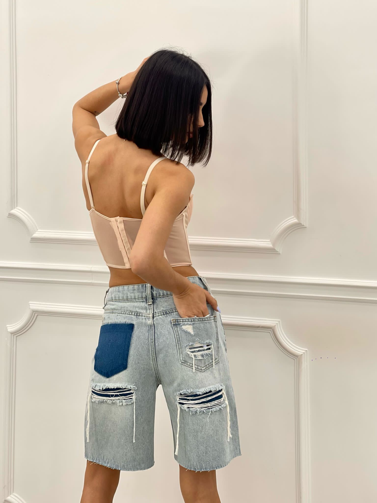 BERMUDA CON STRAPPI NEW SS25