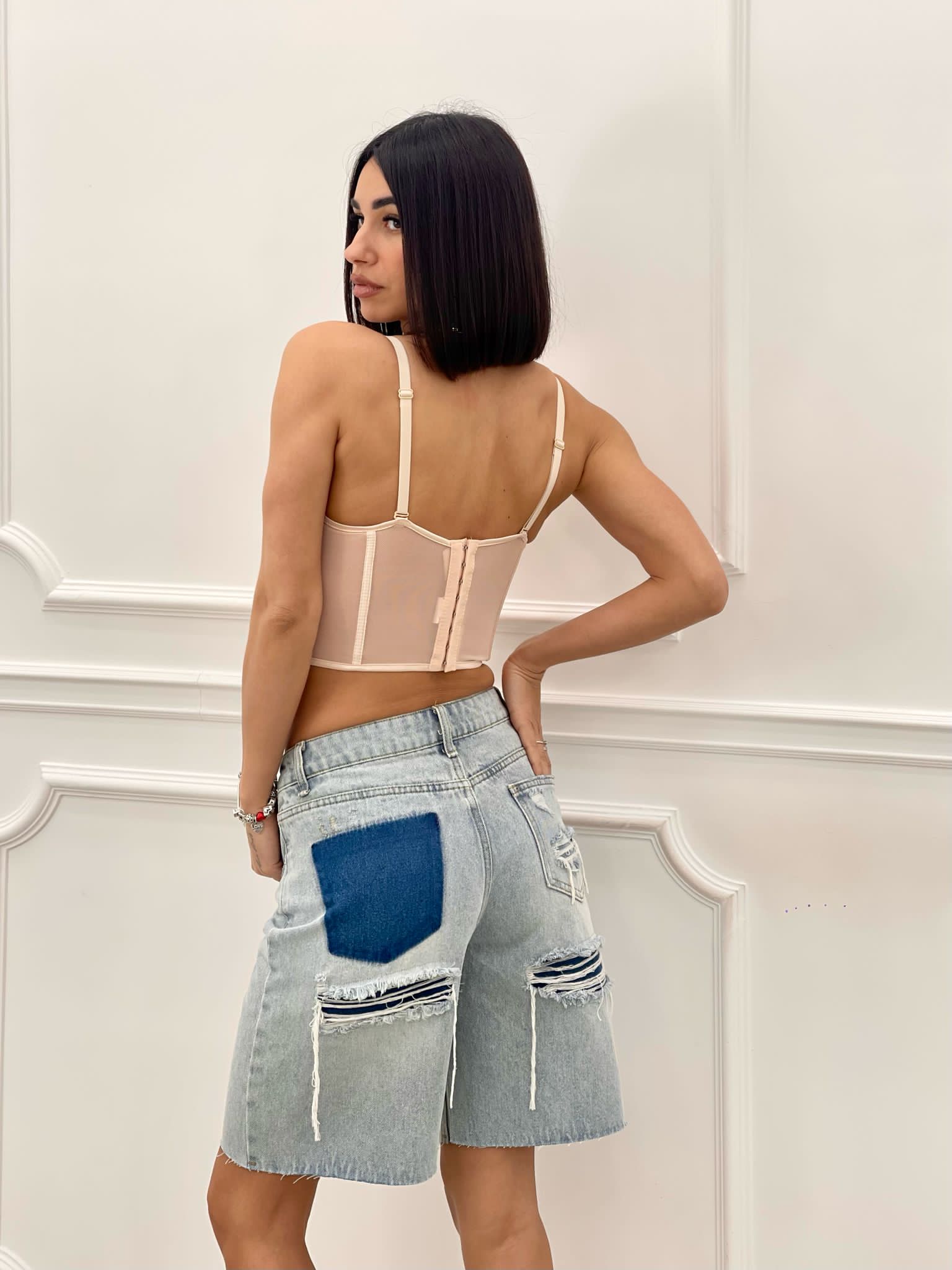 BERMUDA CON STRAPPI NEW SS25