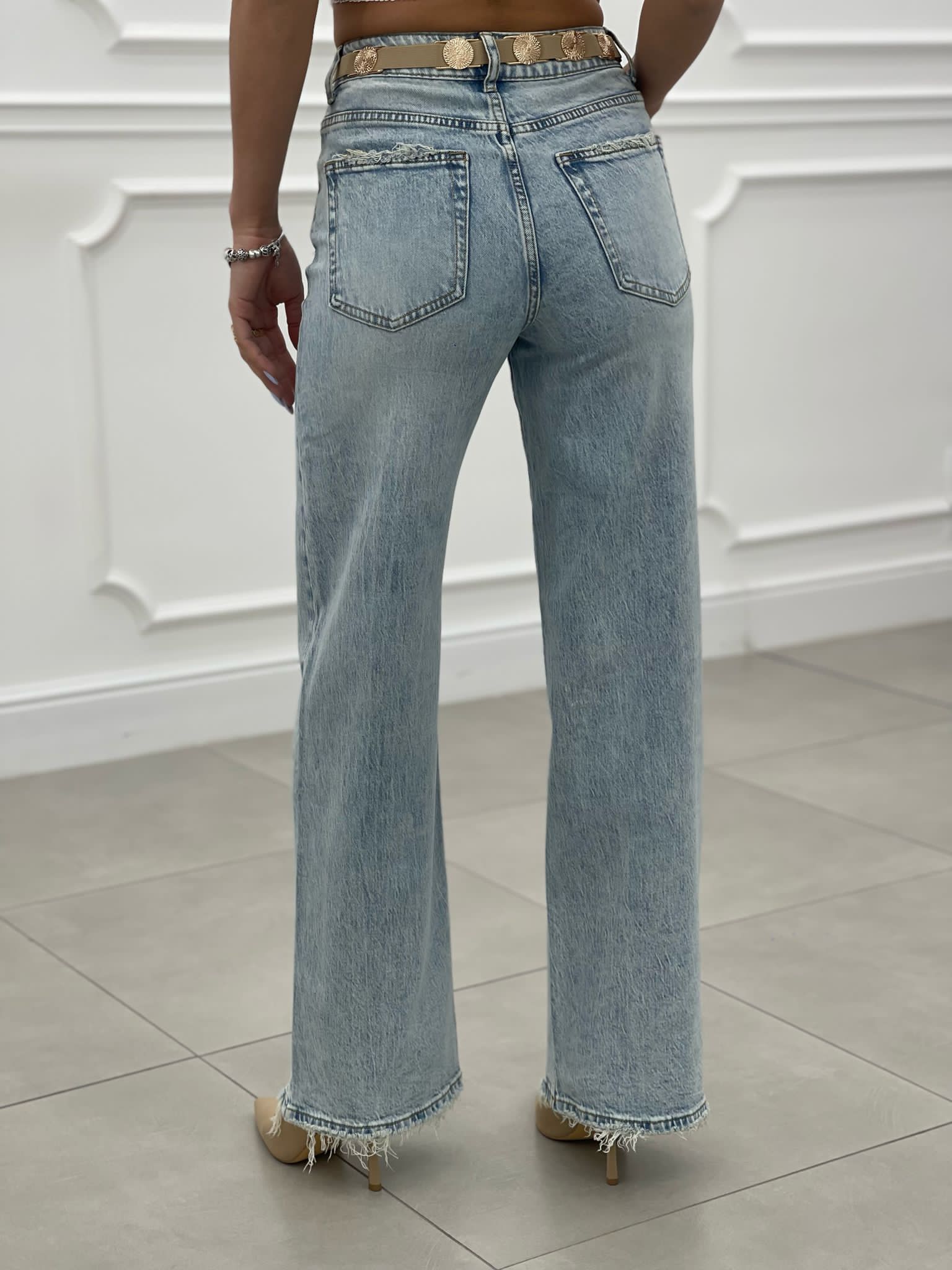 JEANS PALAZZO SFRANGIATO SU FONDO NEW SS25