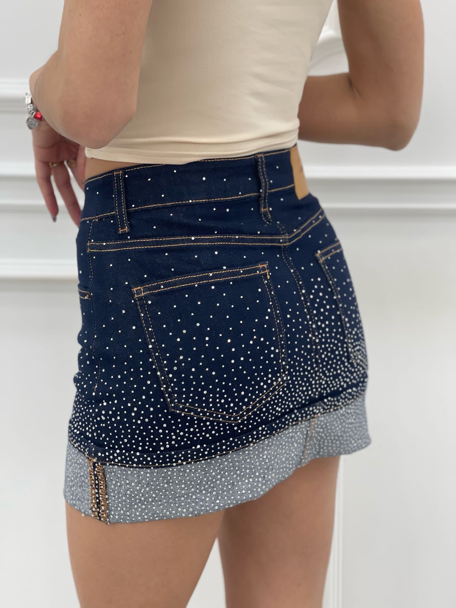 GONNA DENIM CON STRASS E RISVOLTO NEW SS25