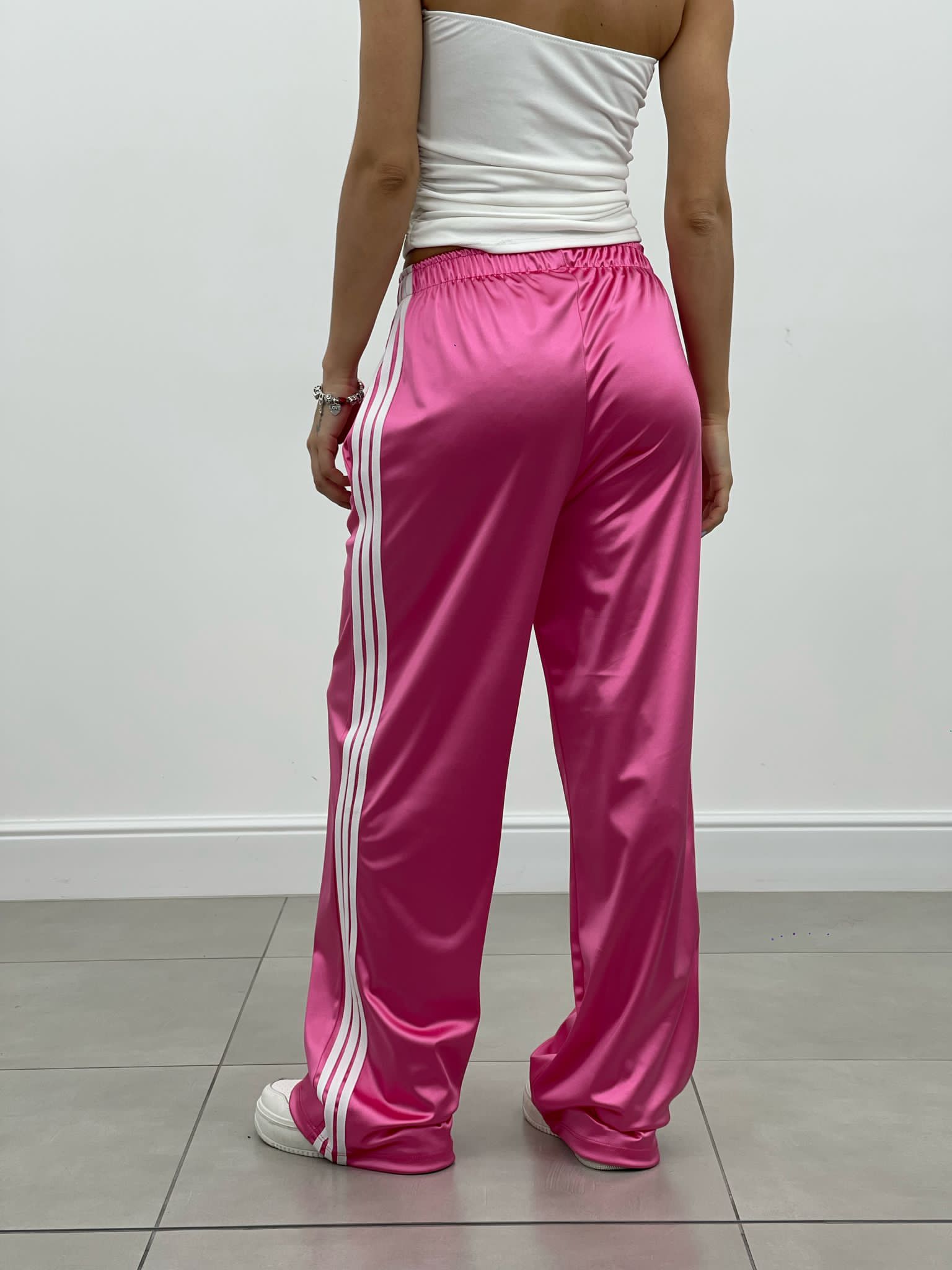 PANTALONE RASO CON BANDA LATERALE NEW SS25