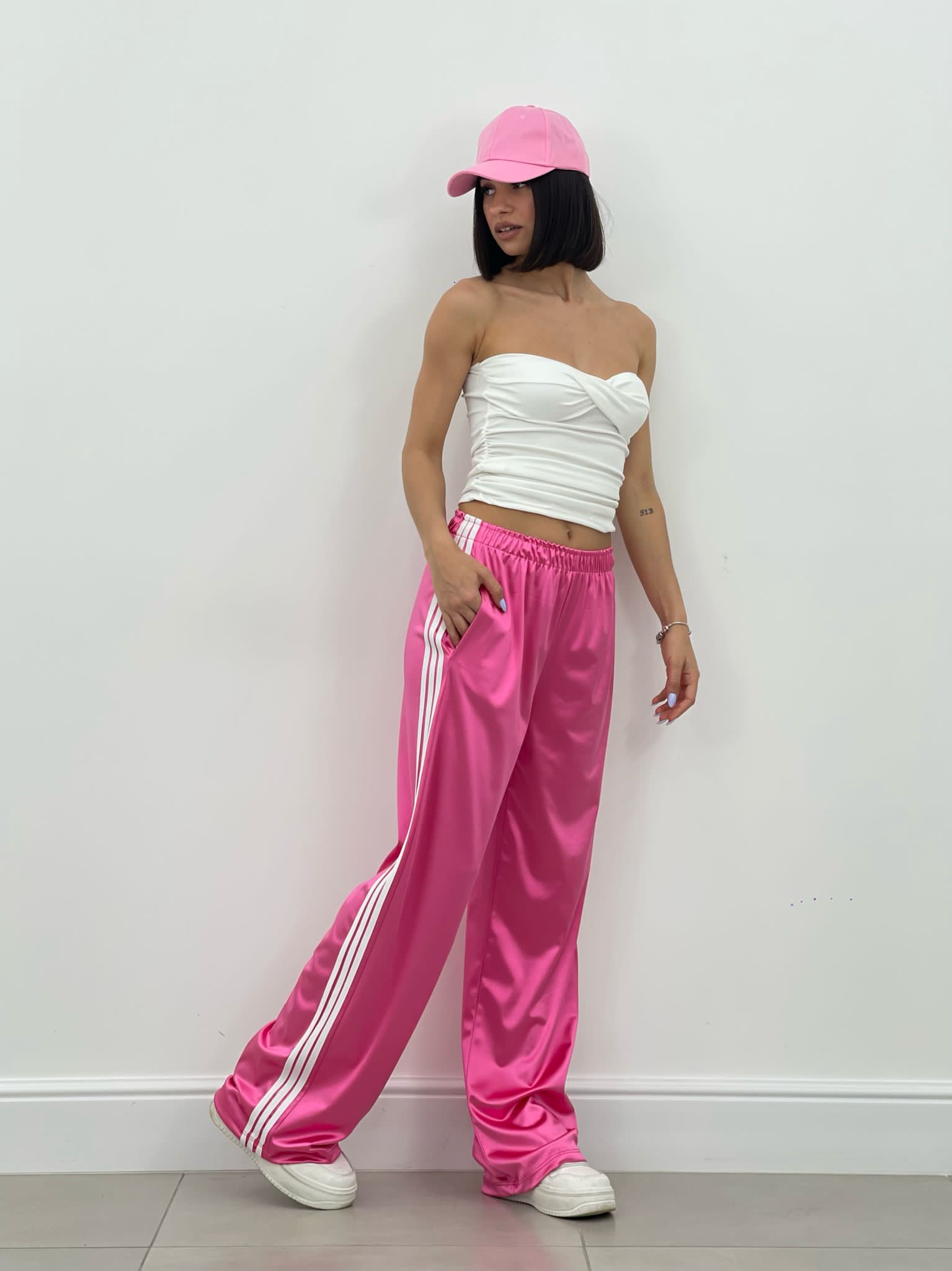 PANTALONE RASO CON BANDA LATERALE NEW SS25