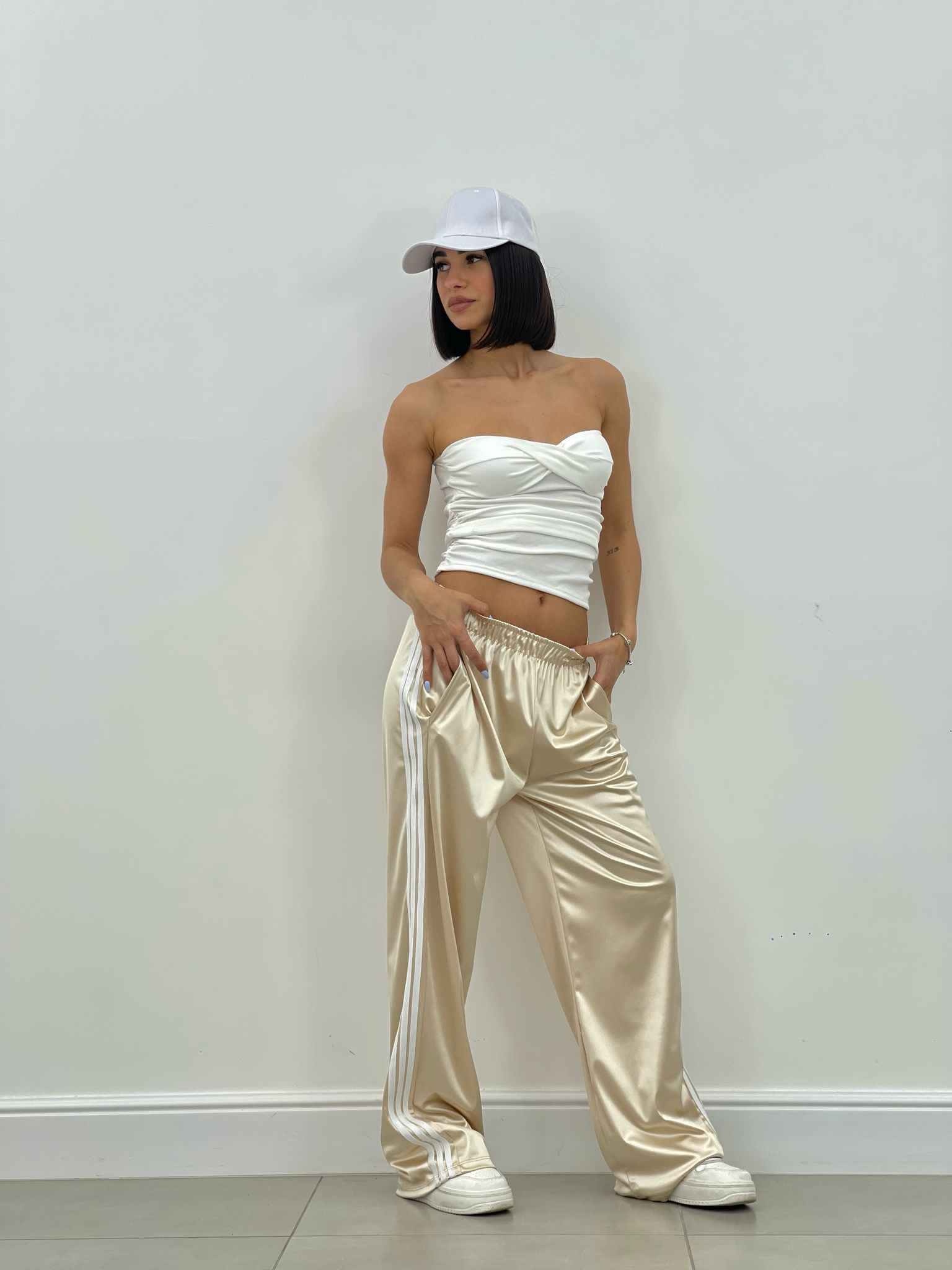 PANTALONE RASO CON BANDA LATERALE NEW SS25