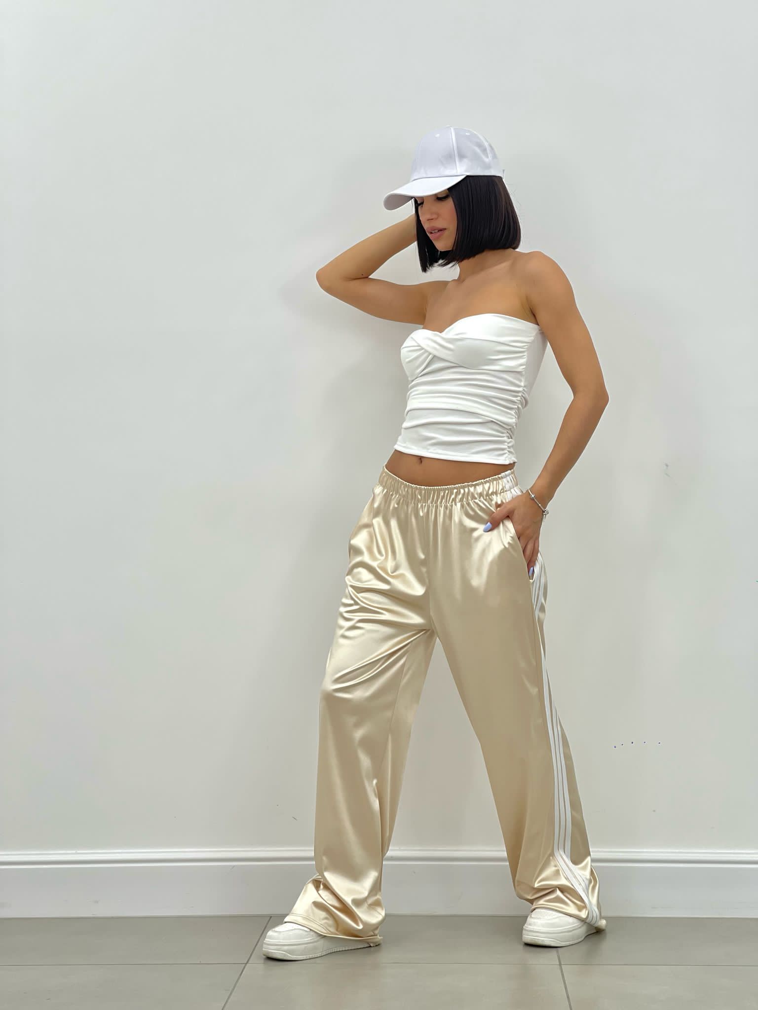 PANTALONE RASO CON BANDA LATERALE NEW SS25