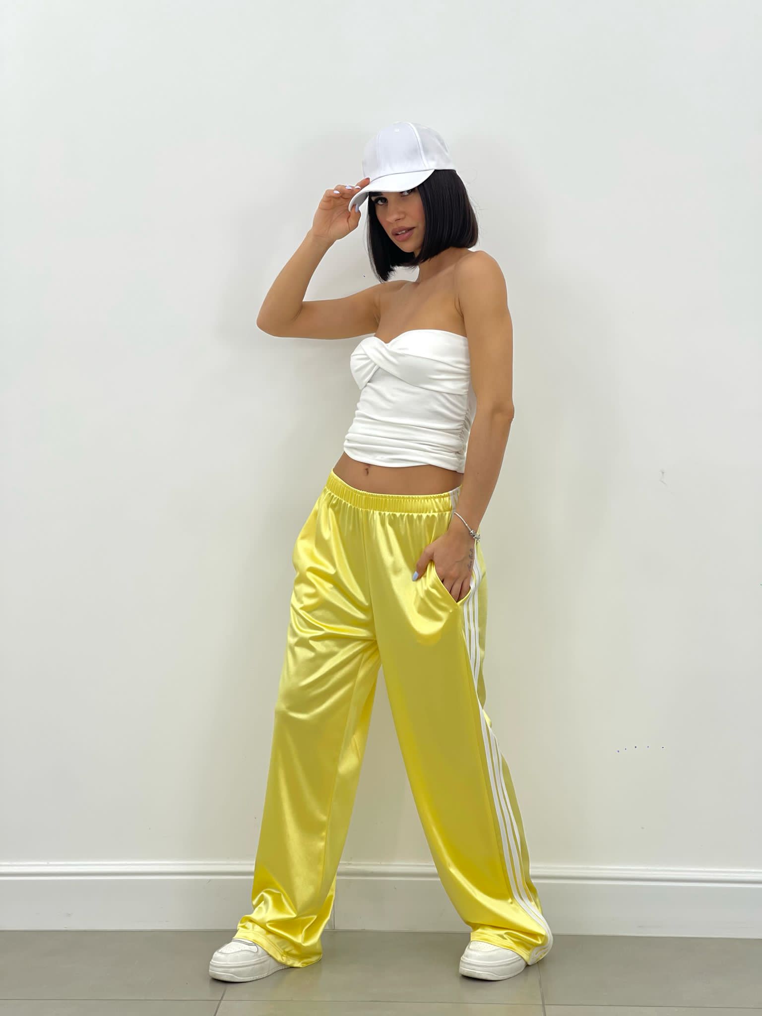 PANTALONE RASO CON BANDA LATERALE NEW SS25