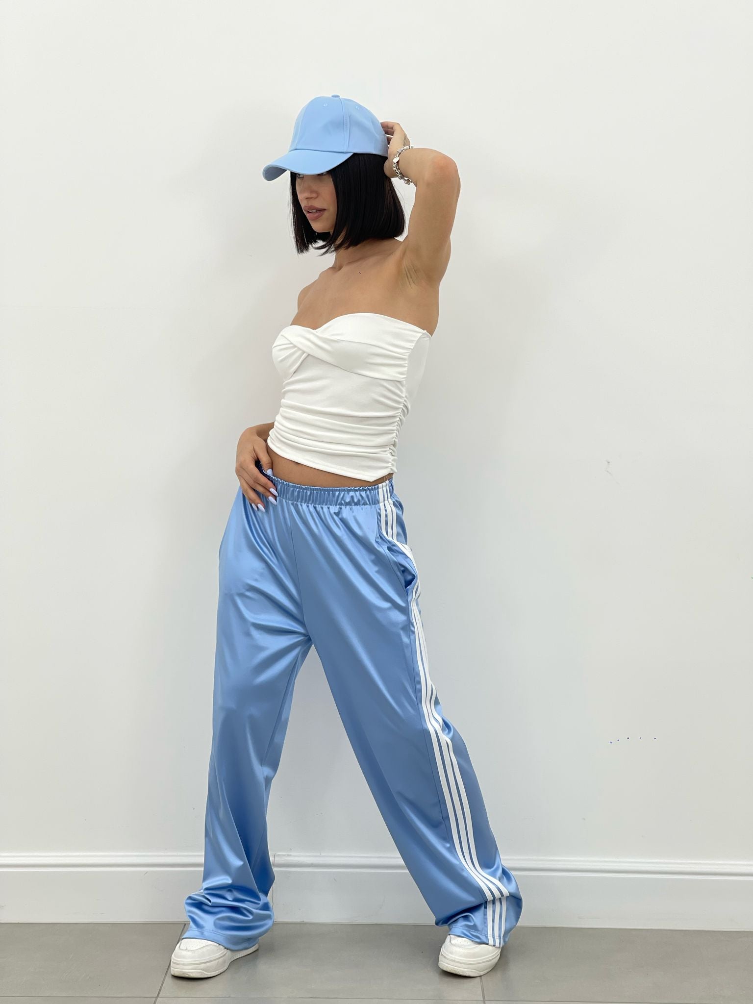 PANTALONE RASO CON BANDA LATERALE NEW SS25