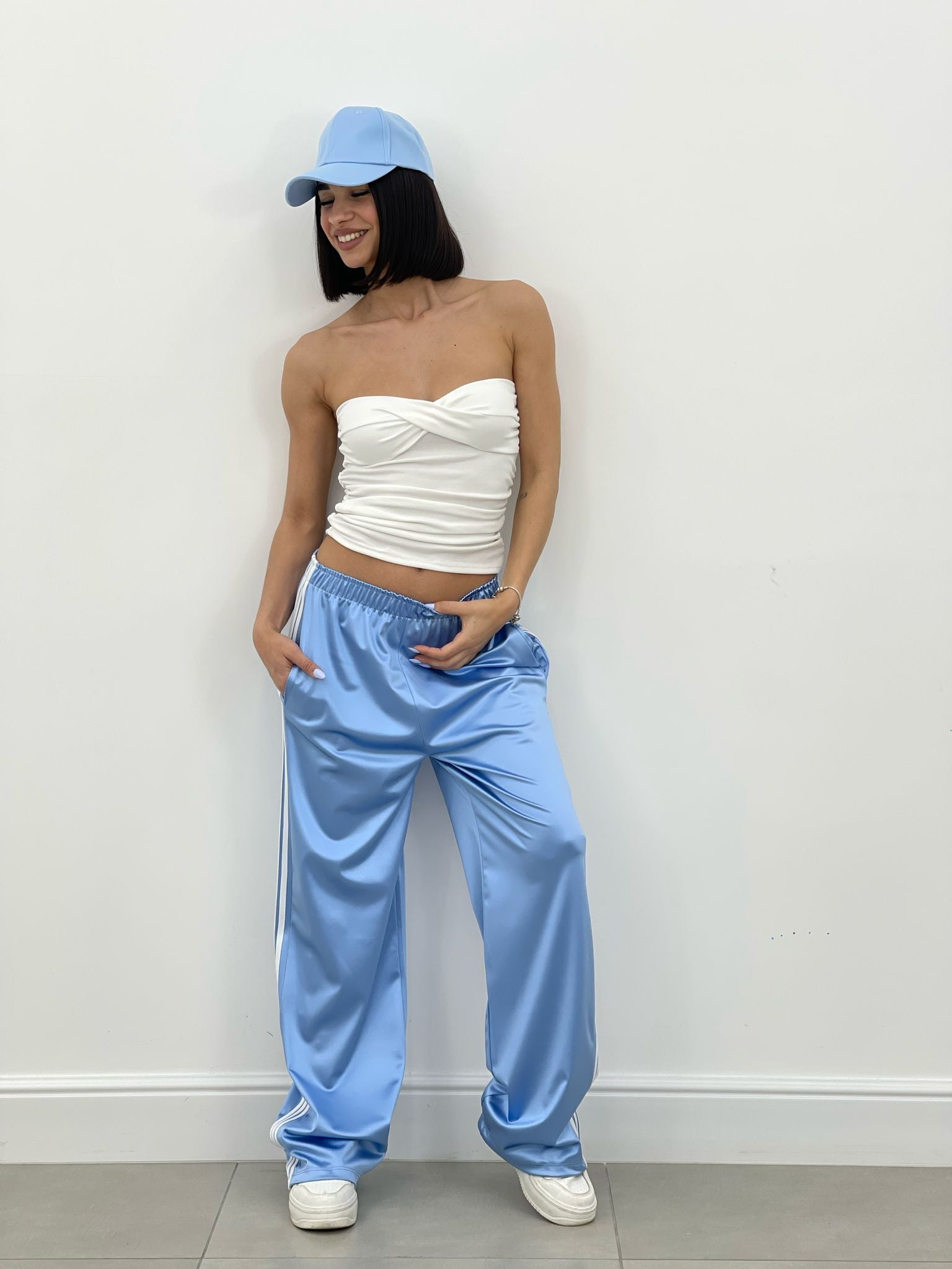 PANTALONE RASO CON BANDA LATERALE NEW SS25