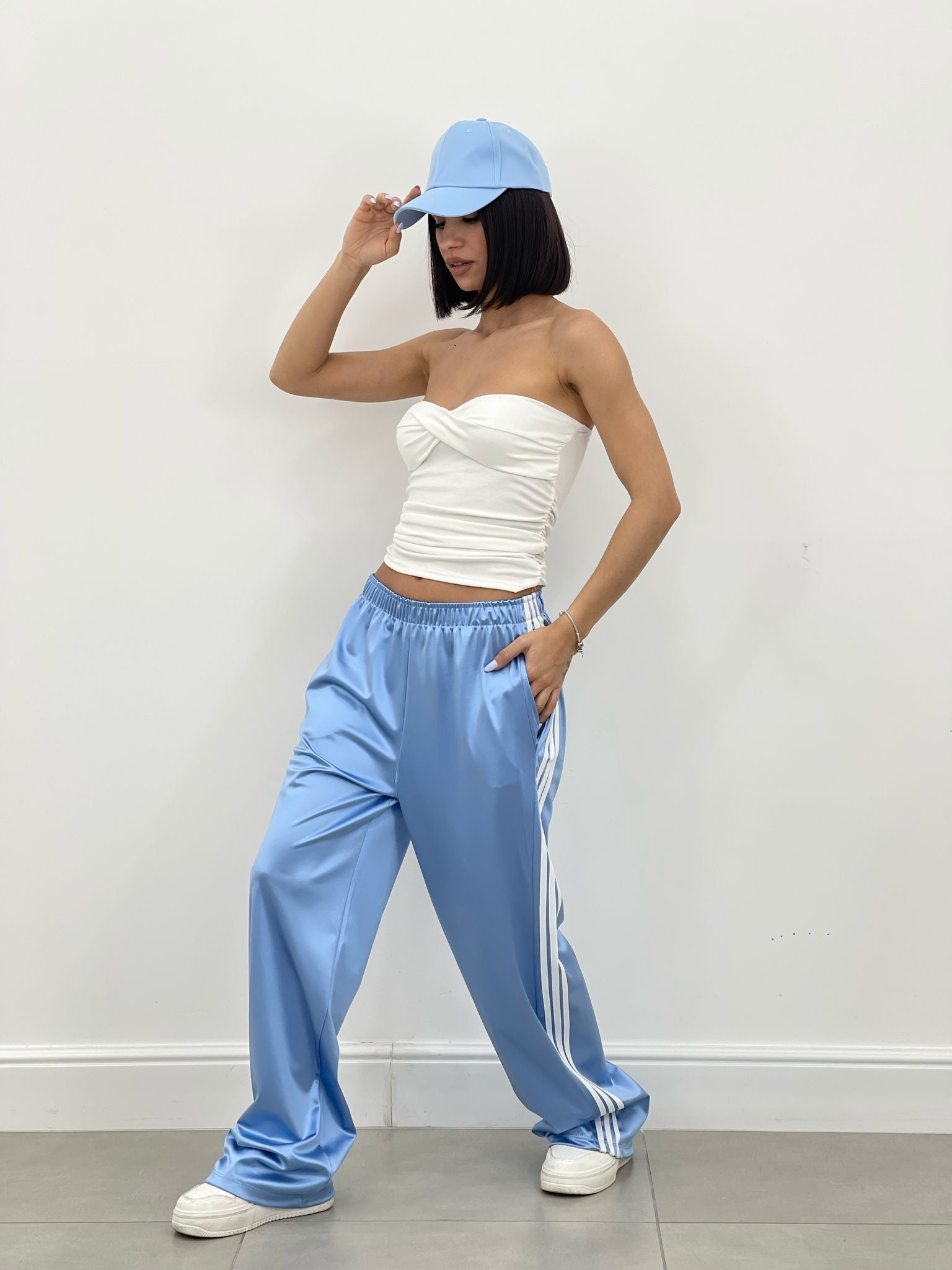 PANTALONE RASO CON BANDA LATERALE NEW SS25