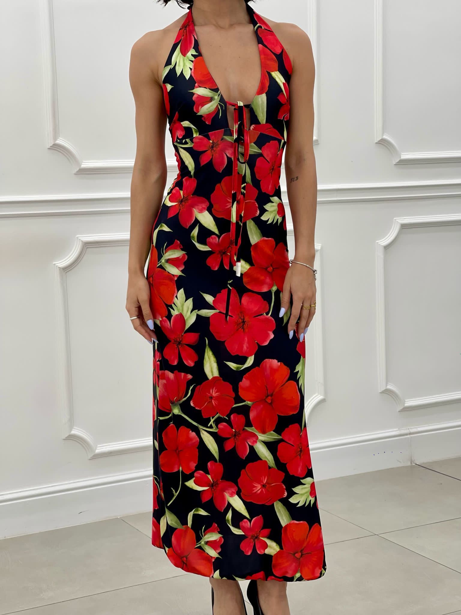 ABITO FLOREAL SCOLLO SCHIENA NEW SS25