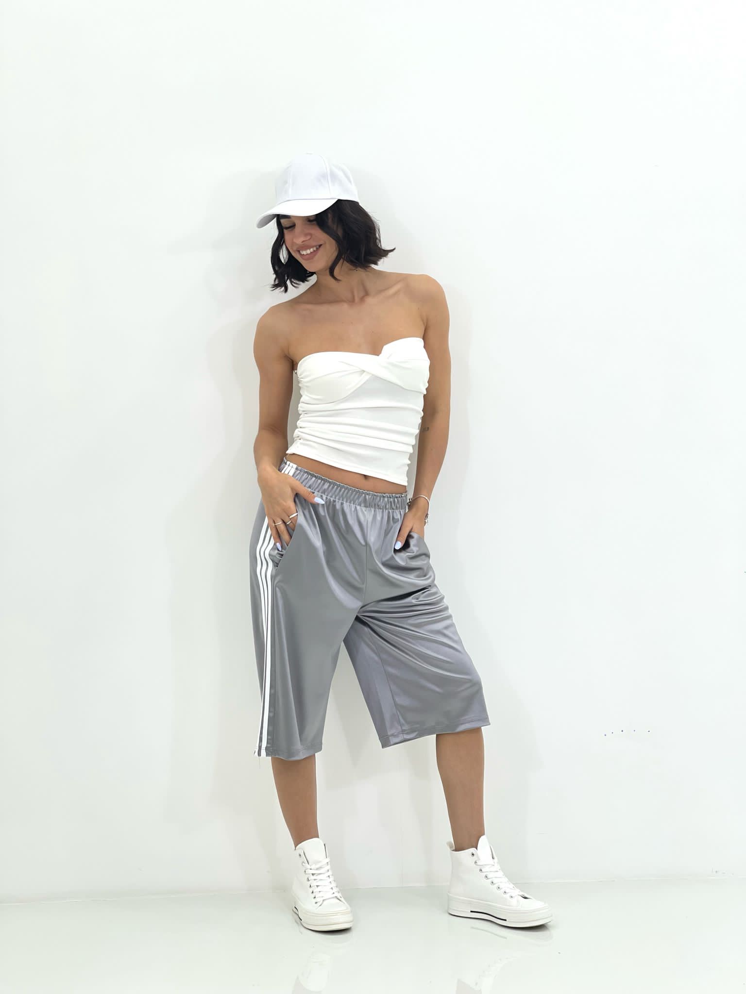 BERMUDA RASO CON PROFILO LATERALE NEW SS25
