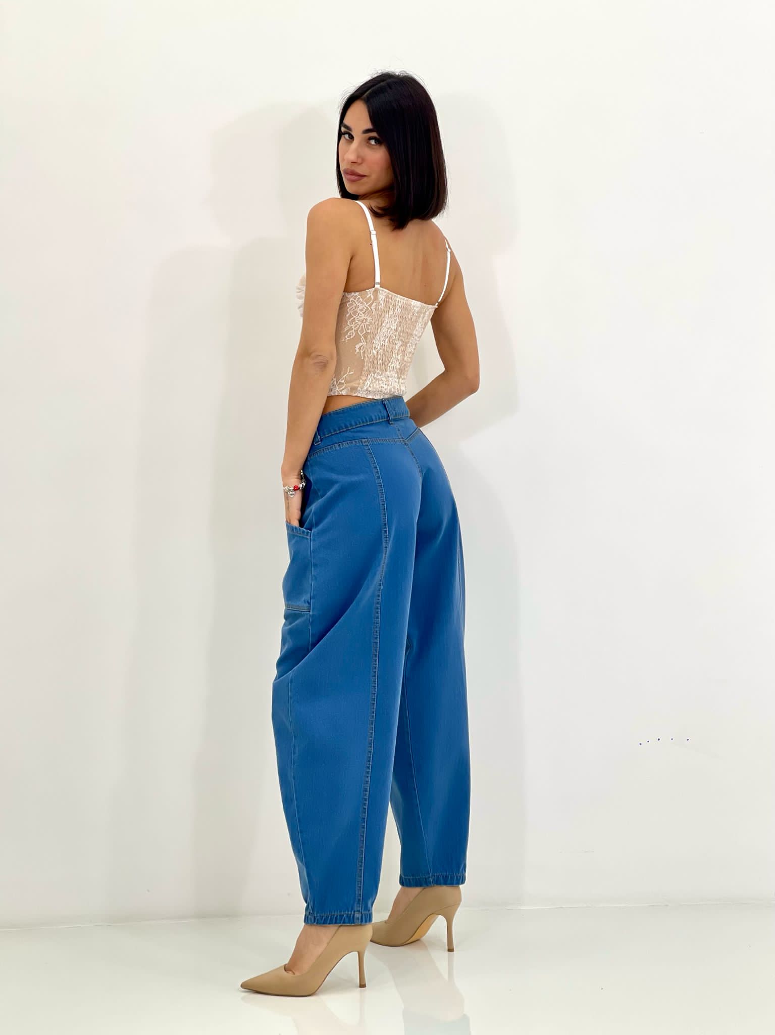 104677-JEANS-BALLOON-CON-CUCITURE-NEW-SS25-JEANS-BALLOON-CON-CUCITURE-NEW-SS25.jpg