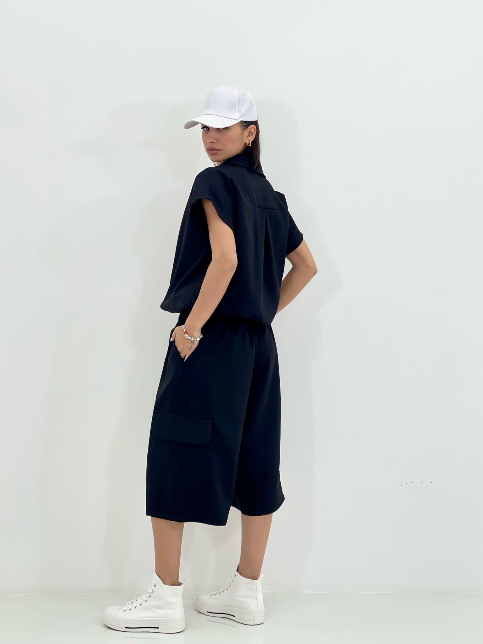 COORDINATO BERMUDA E SMANICATO NEW SS25