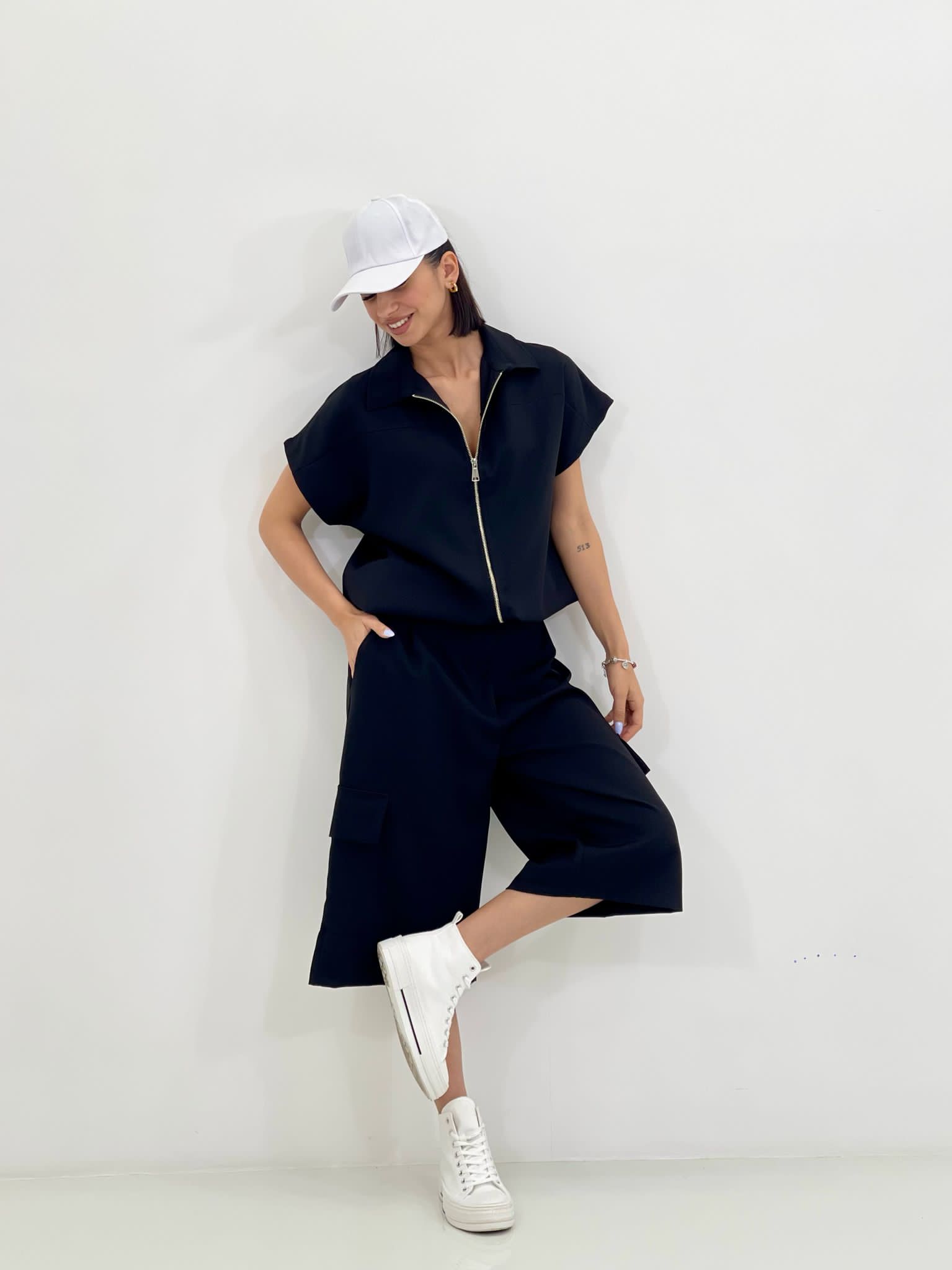 COORDINATO BERMUDA E SMANICATO NEW SS25