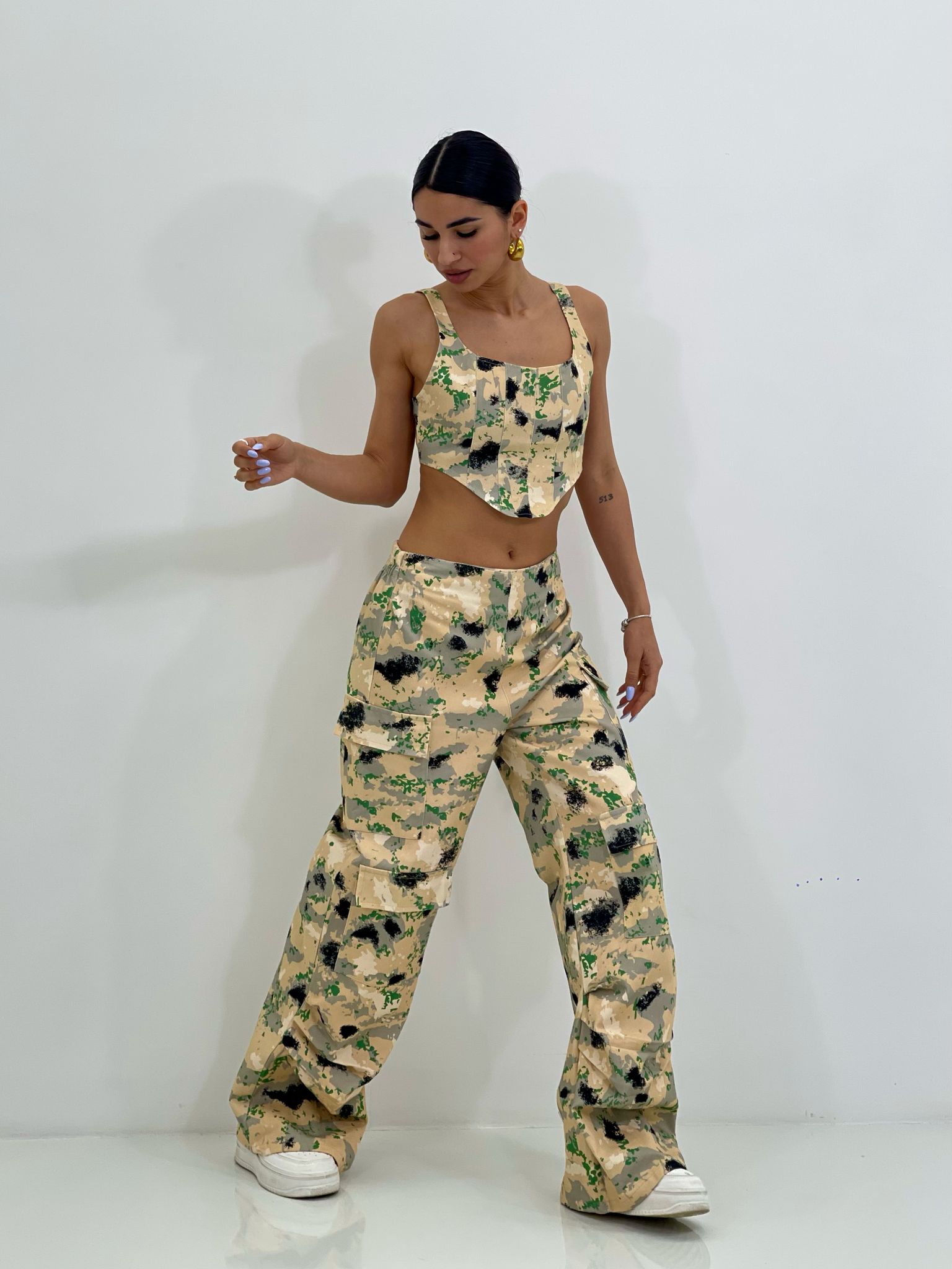COORDINATO TOP E PANTALONE CARGO NEW SS25