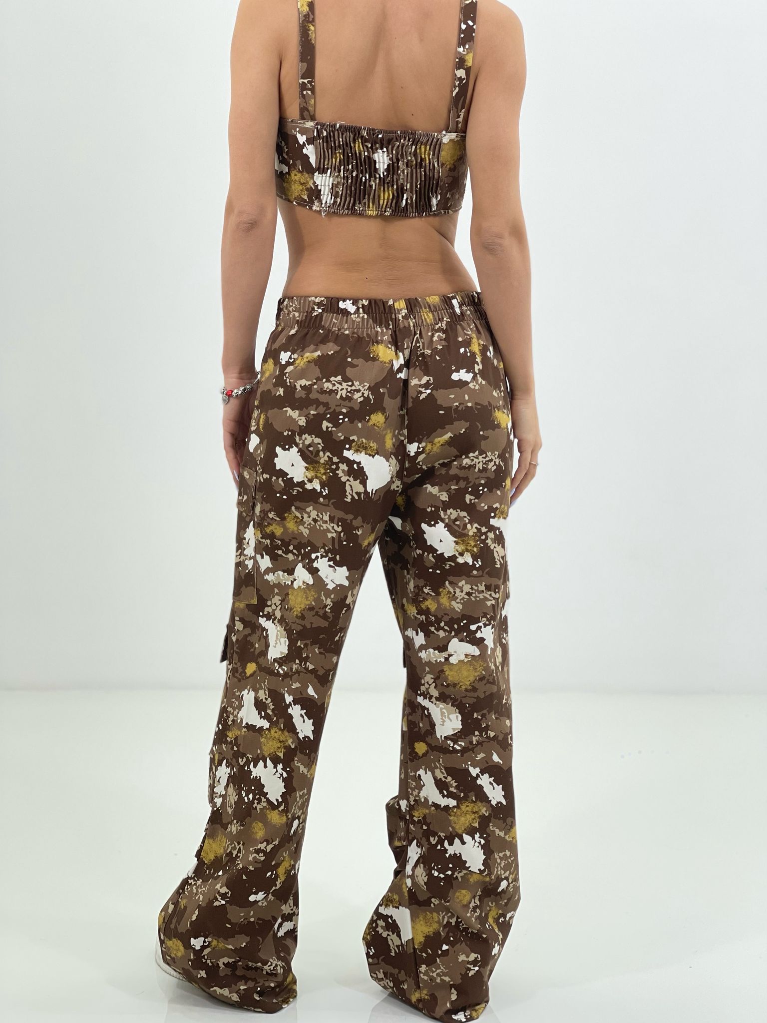 COORDINATO TOP E PANTALONE CARGO NEW SS25