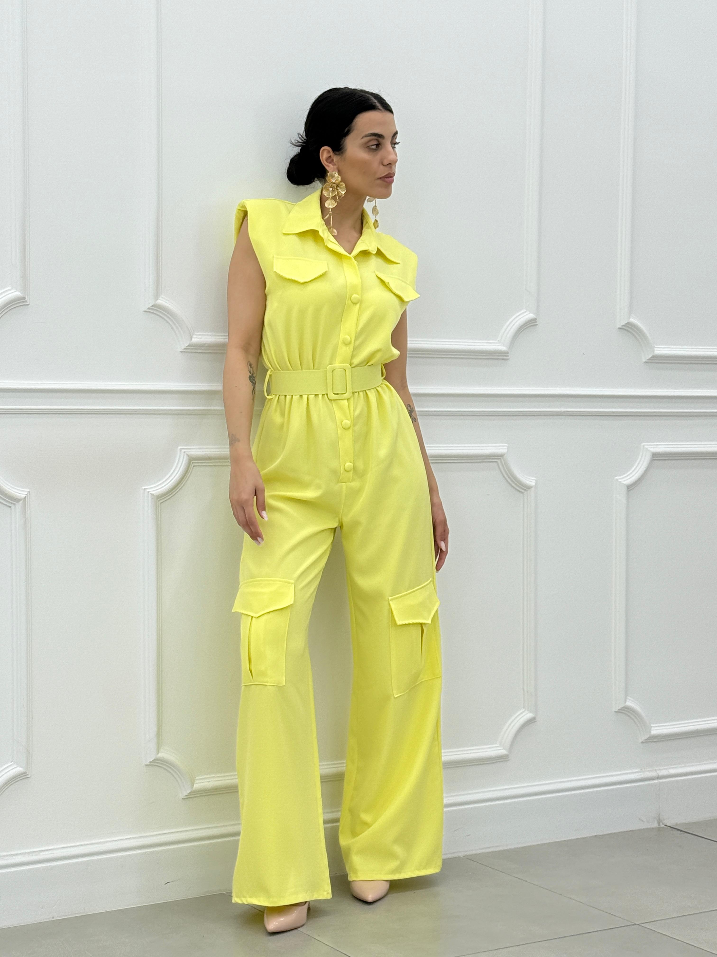 TUTA CON TASCONI E CINTURA NEW SS25