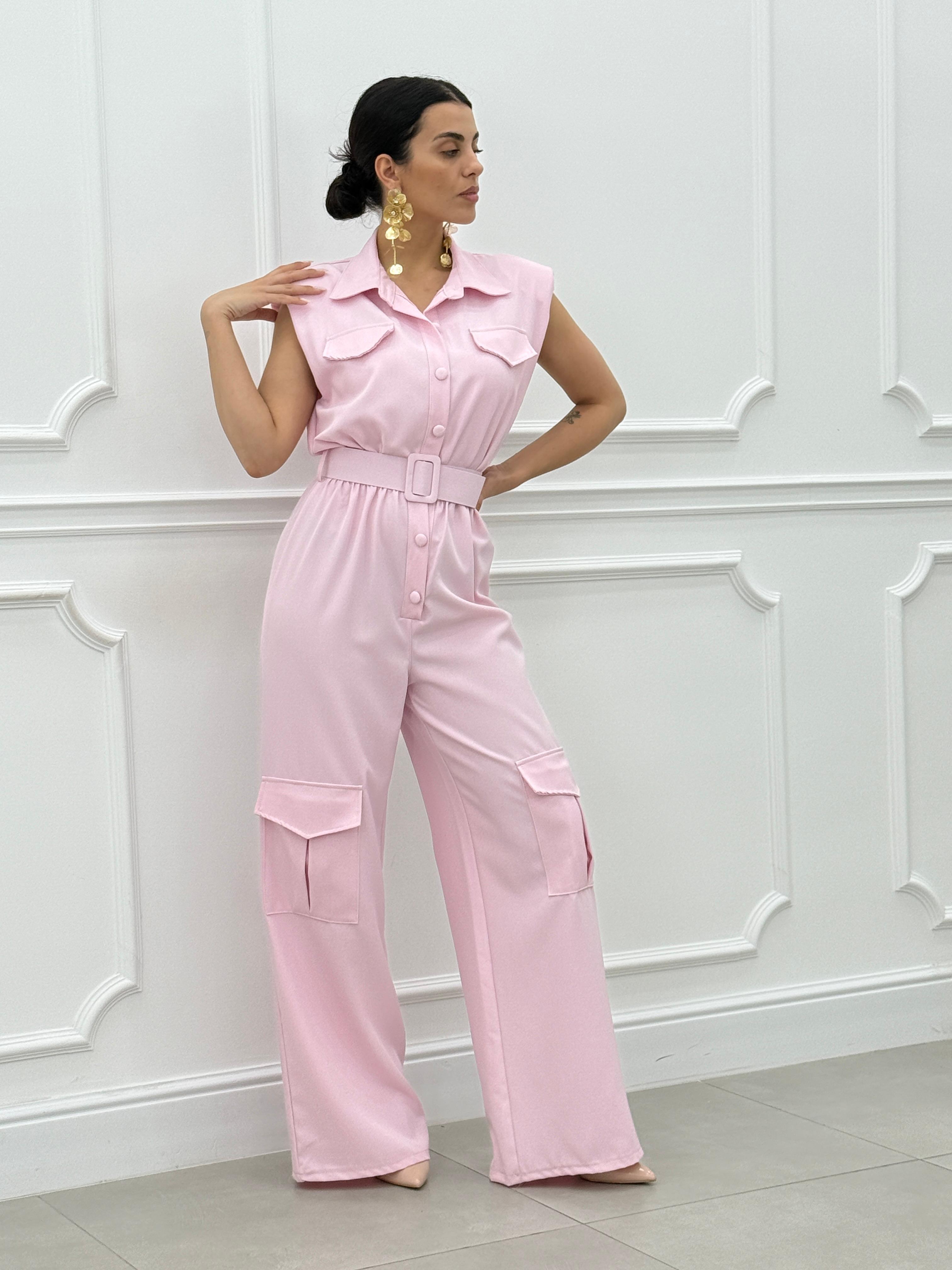 TUTA CON TASCONI E CINTURA NEW SS25