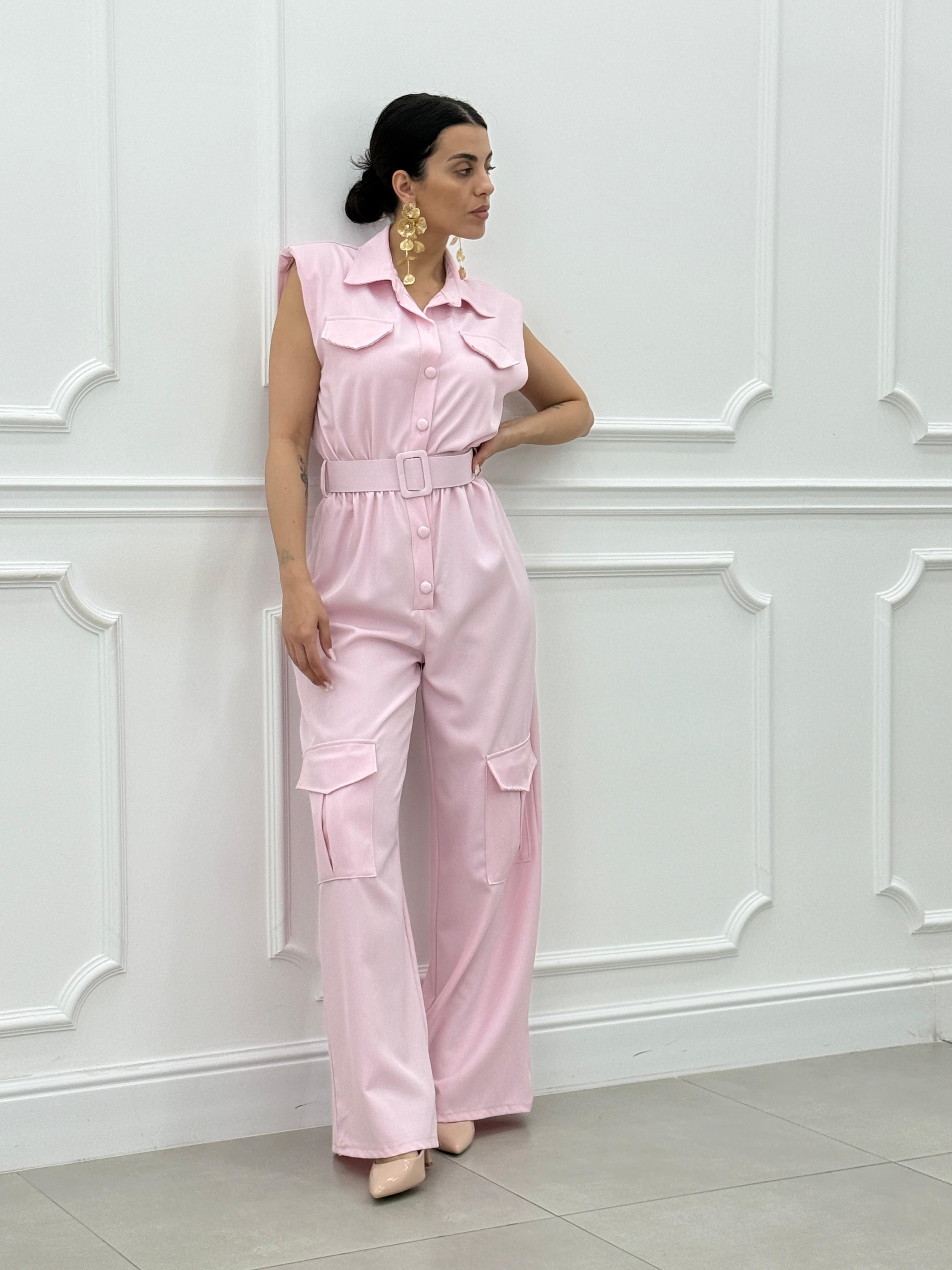TUTA CON TASCONI E CINTURA NEW SS25