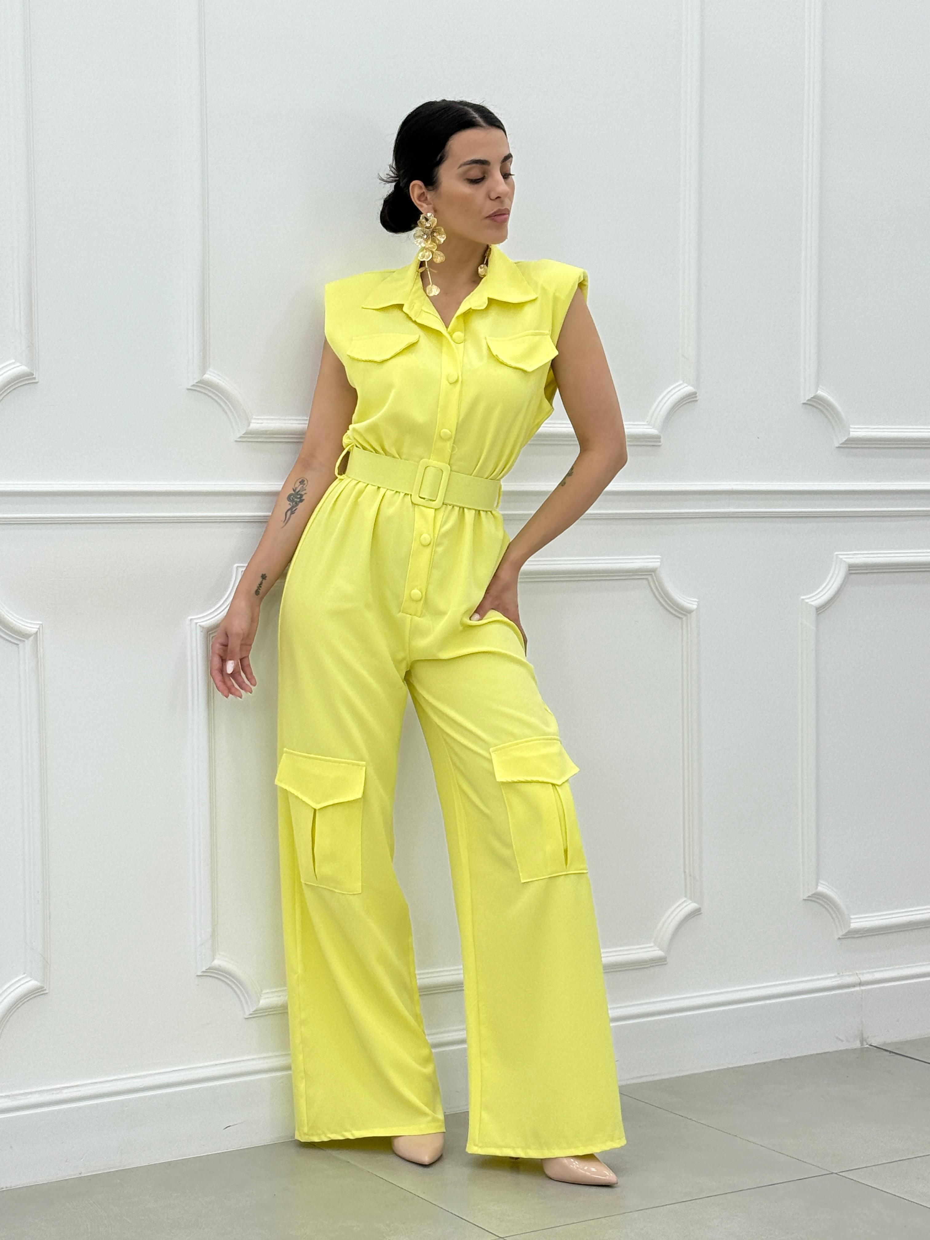TUTA CON TASCONI E CINTURA NEW SS25