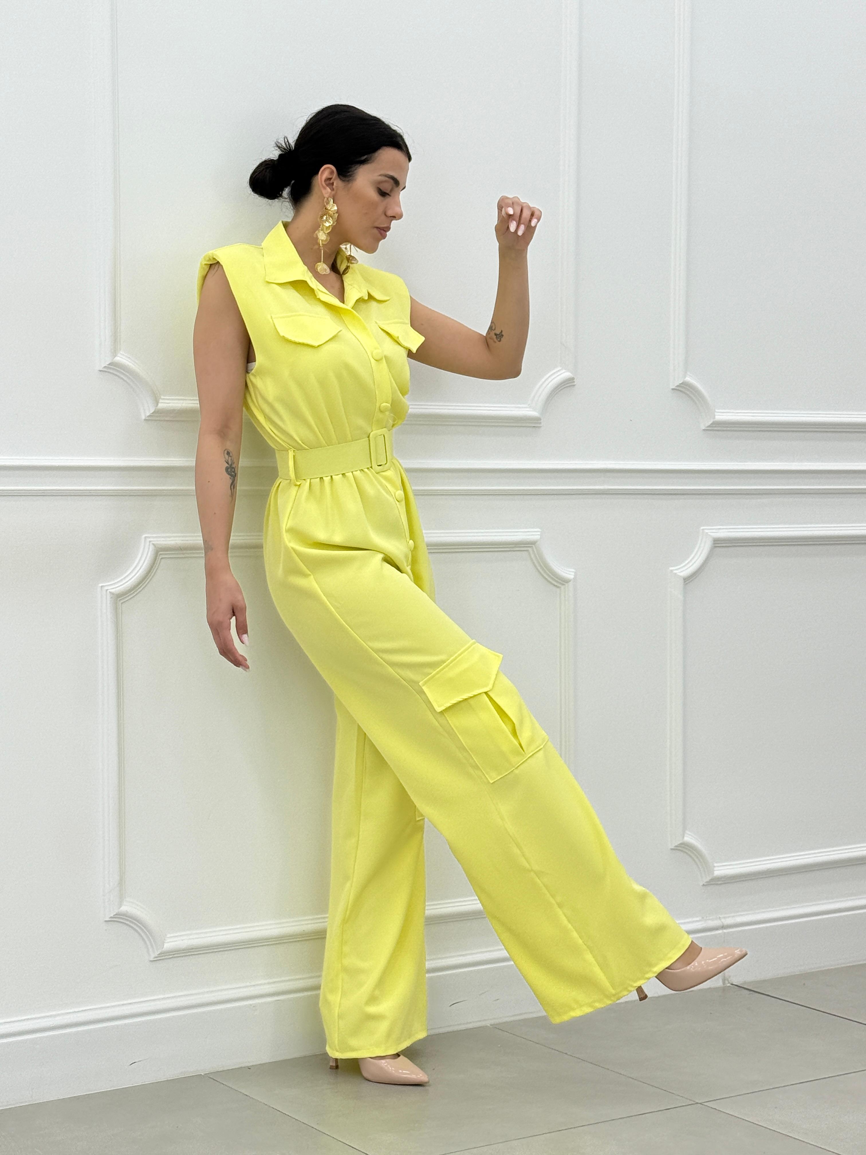 TUTA CON TASCONI E CINTURA NEW SS25