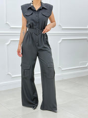 TUTA CON TASCONI E CINTURA NEW SS25