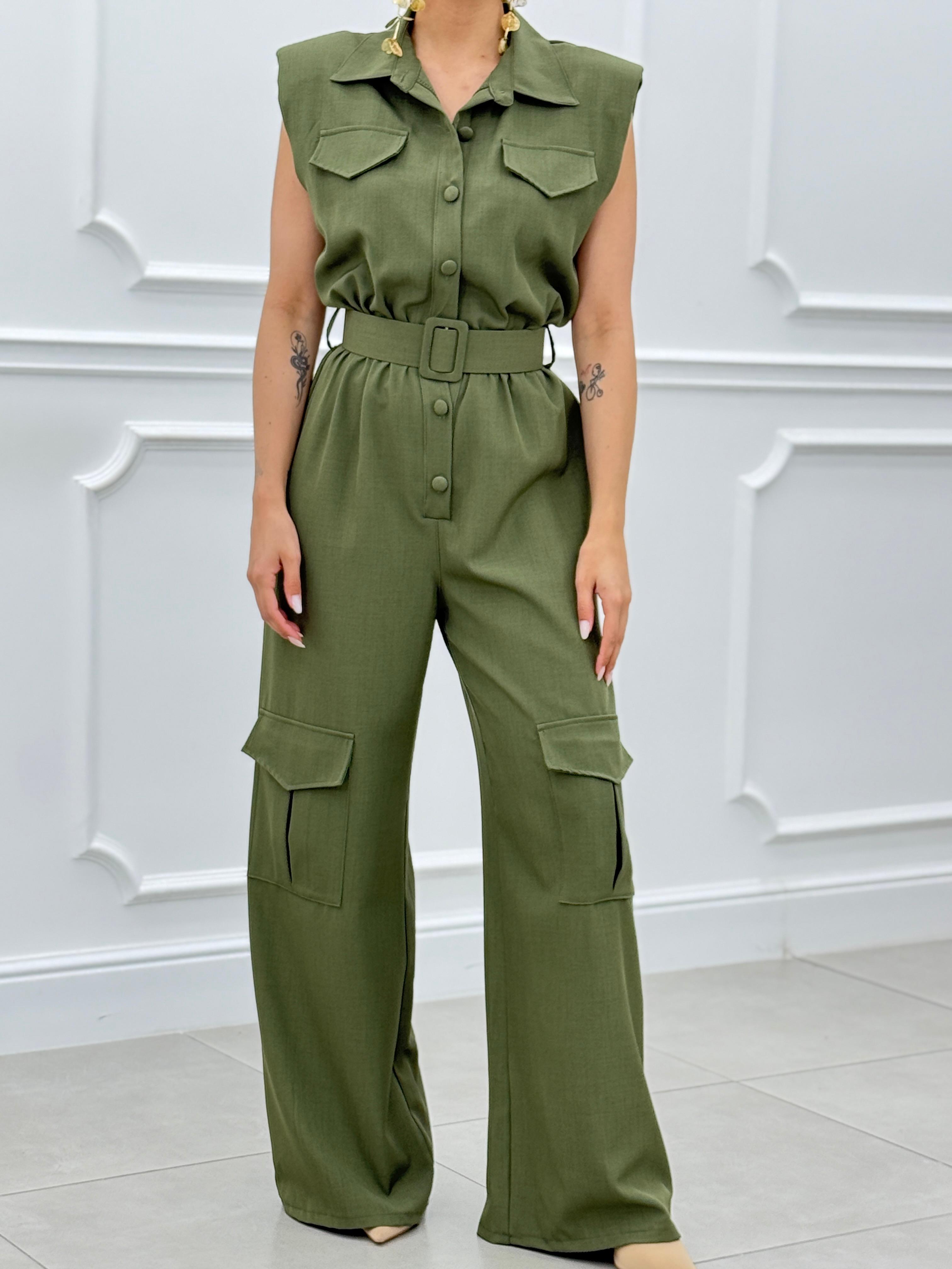 TUTA CON TASCONI E CINTURA NEW SS25