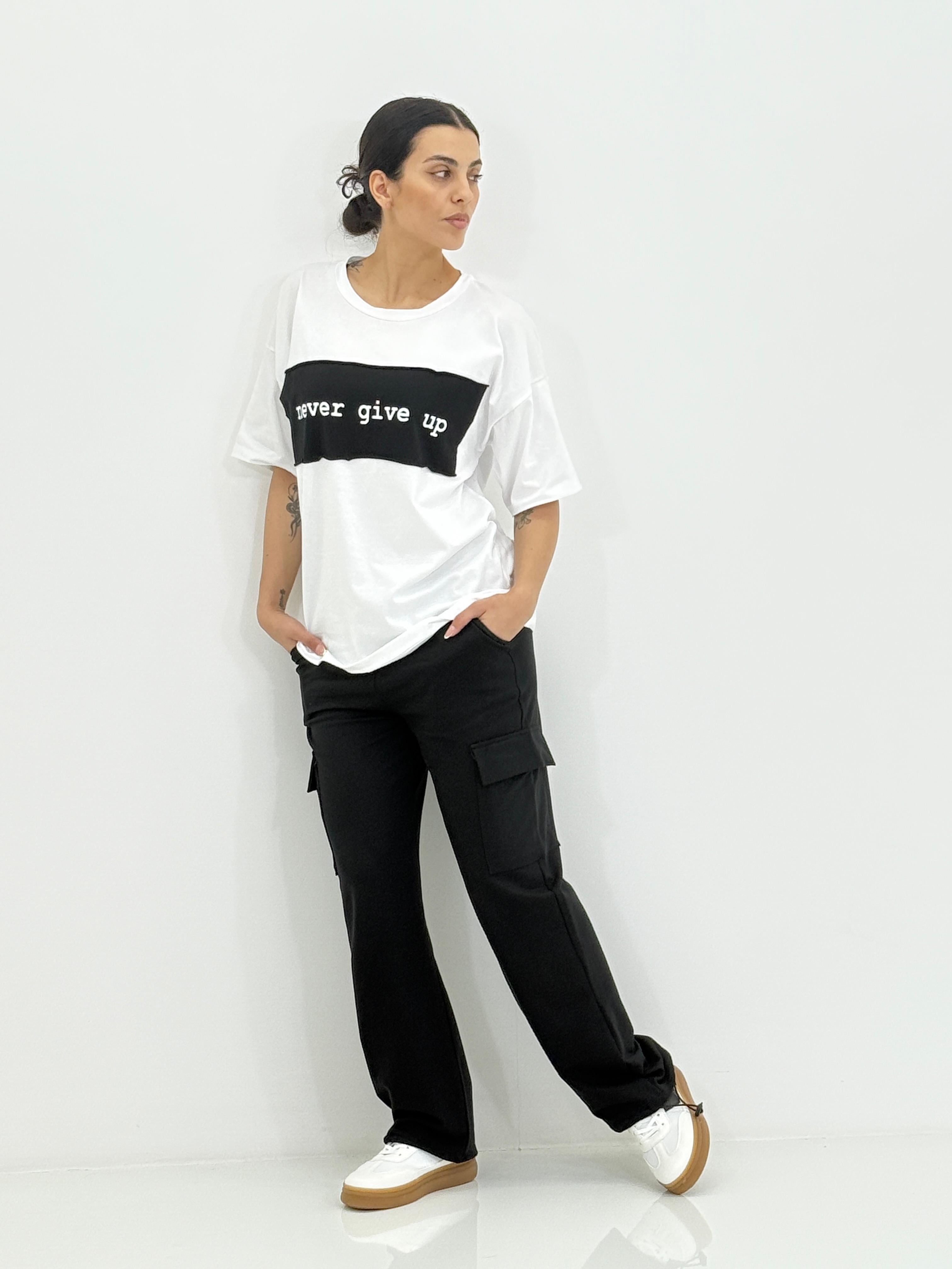 COMPLETO T-SHIRT E PANTALONE CARGO NEW SS25