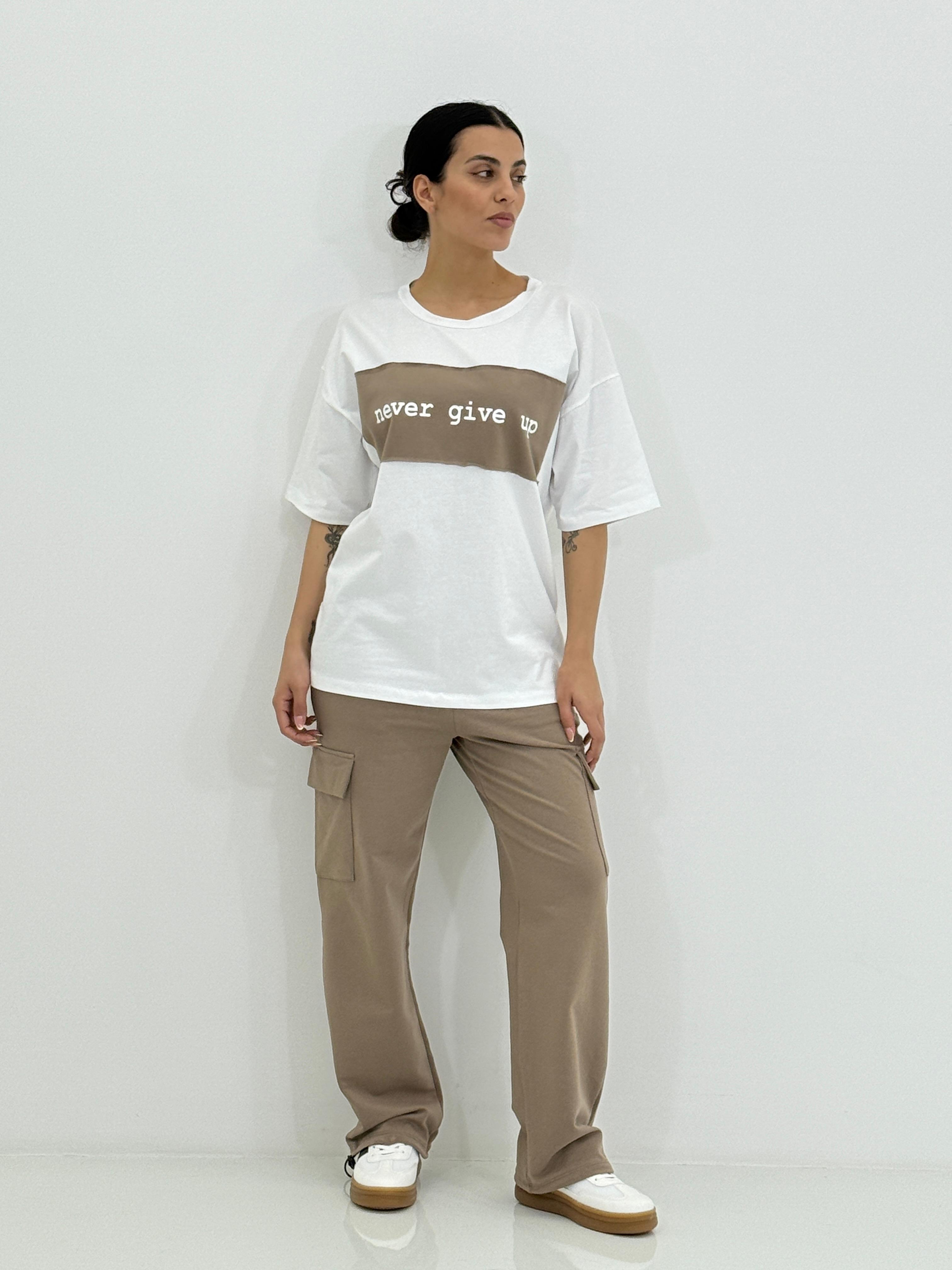 COMPLETO T-SHIRT E PANTALONE CARGO NEW SS25